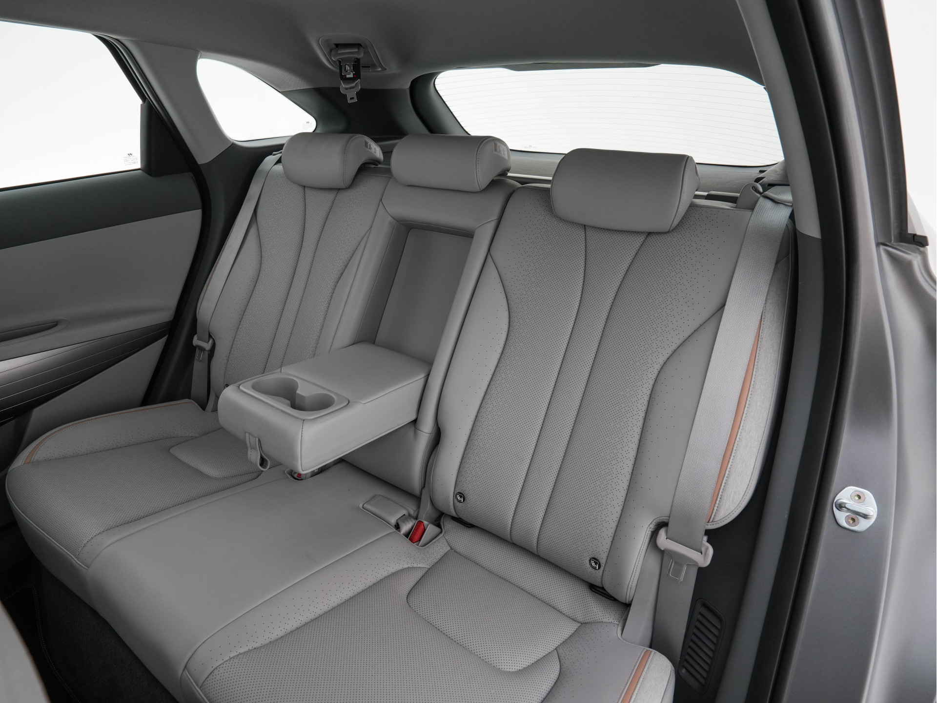 Hyundai NEXO FCEV Plus Pack [ HYDROGENIUM ] (INCL-BTW) Aut. *PANO | LEATHER | NAVI-FULLMAP | ADAPTIVE-CRUISE |  FULL-LED | KEYLESS | DAB |  KRELL-AUDIO | DIGI-WIDESCREEN-COCKPIT | SURROUND-VIEW | SHIFT-PADDLES | COMFORT-SEATS |