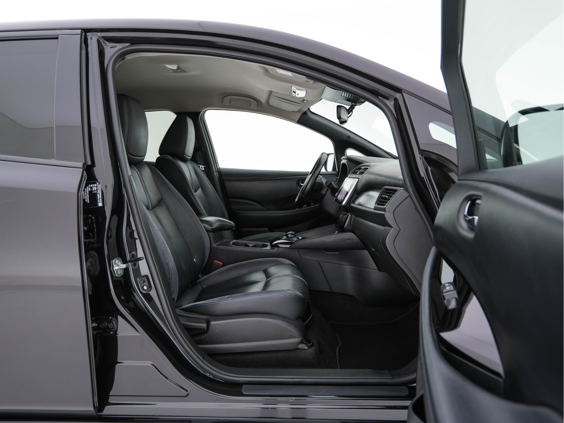 Nissan LEAF Tekna 40 kWh (SOH-83%) (INCL-BTW) *Aut.*LEATHER | FULL-LED | BOSE-AUDIO | TOPVIEW | DAB | KEYLESS | NAVI-FULLMAP | DAB | HEATED-COMFORTSEATS | PRIVACY-GLASS | ADAPTIVE-CRUISE | 17''ALU*