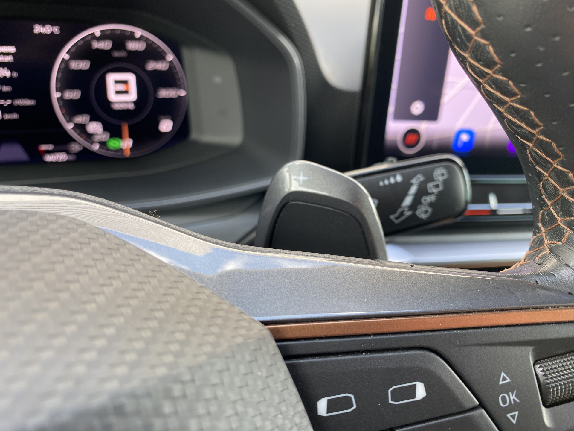 CUPRA Leon Sportstourer 1.4 e-Hybrid VZ Performance 245 pk | 1e eigenaar | dealer onderh. | panoramadak | elektr. a. klep | kuipstoelen