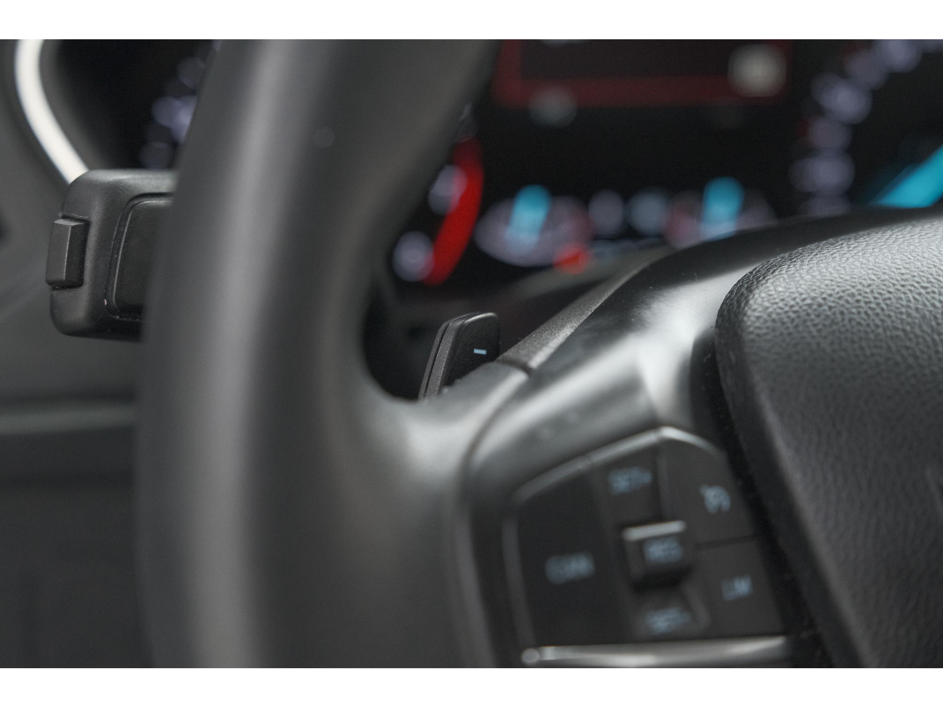 Ford Focus 1.5 EcoBoost Active Business | Lage Kilometerstand | Navigatie | Parkeersensoren | Apple Carplay
