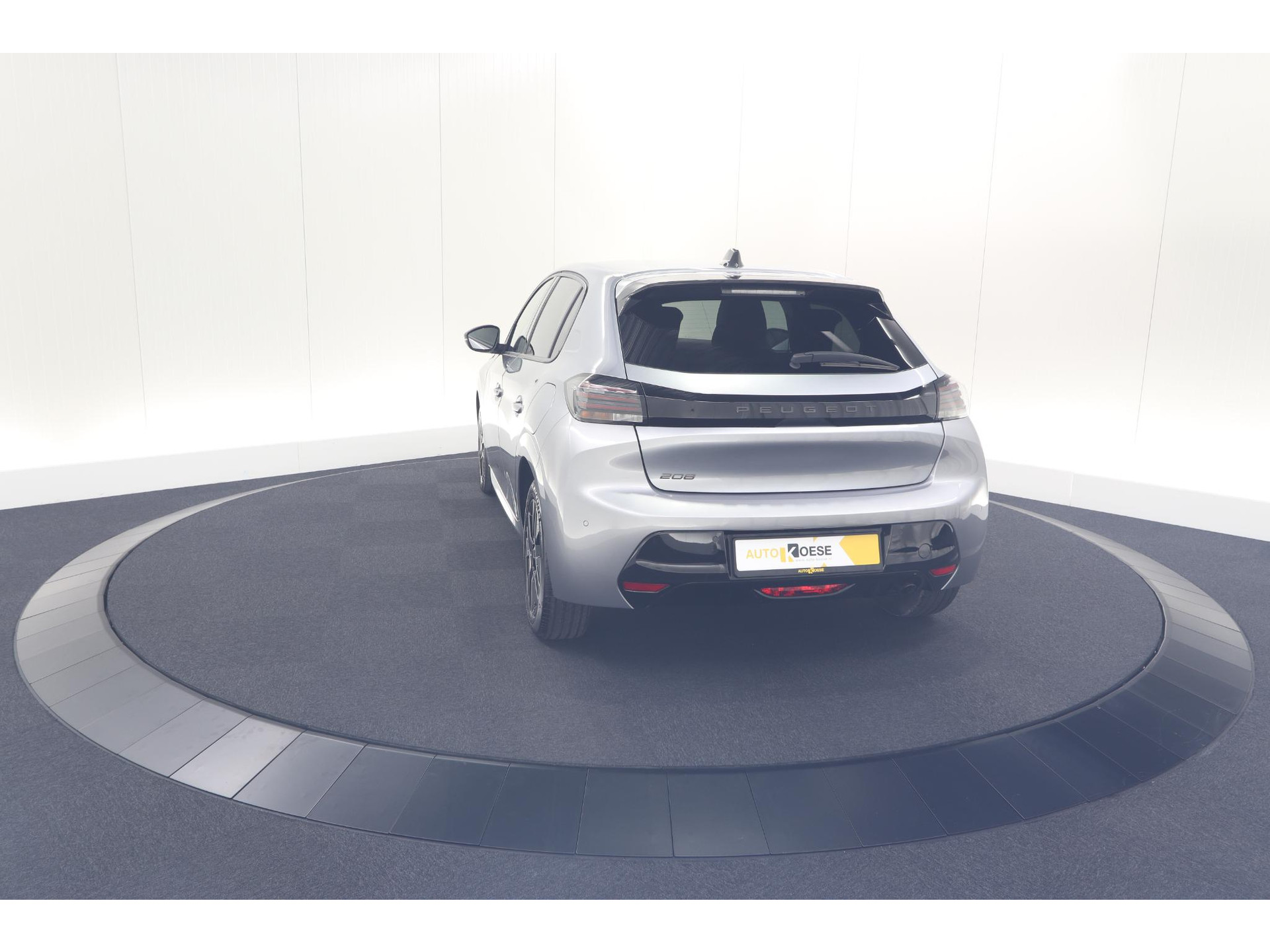 Peugeot 208 PureTech 100 Allure | Apple Carplay | Parkeersensoren | Climate Control