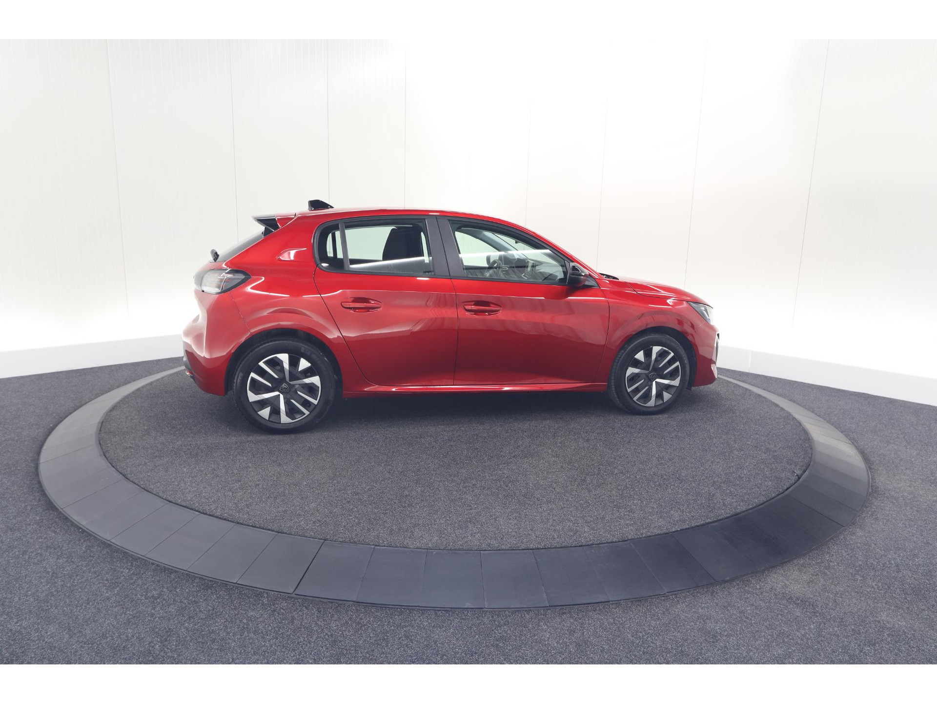Peugeot 208 PureTech 100 Style | Navigatie | Cruise Control | Apple Carplay