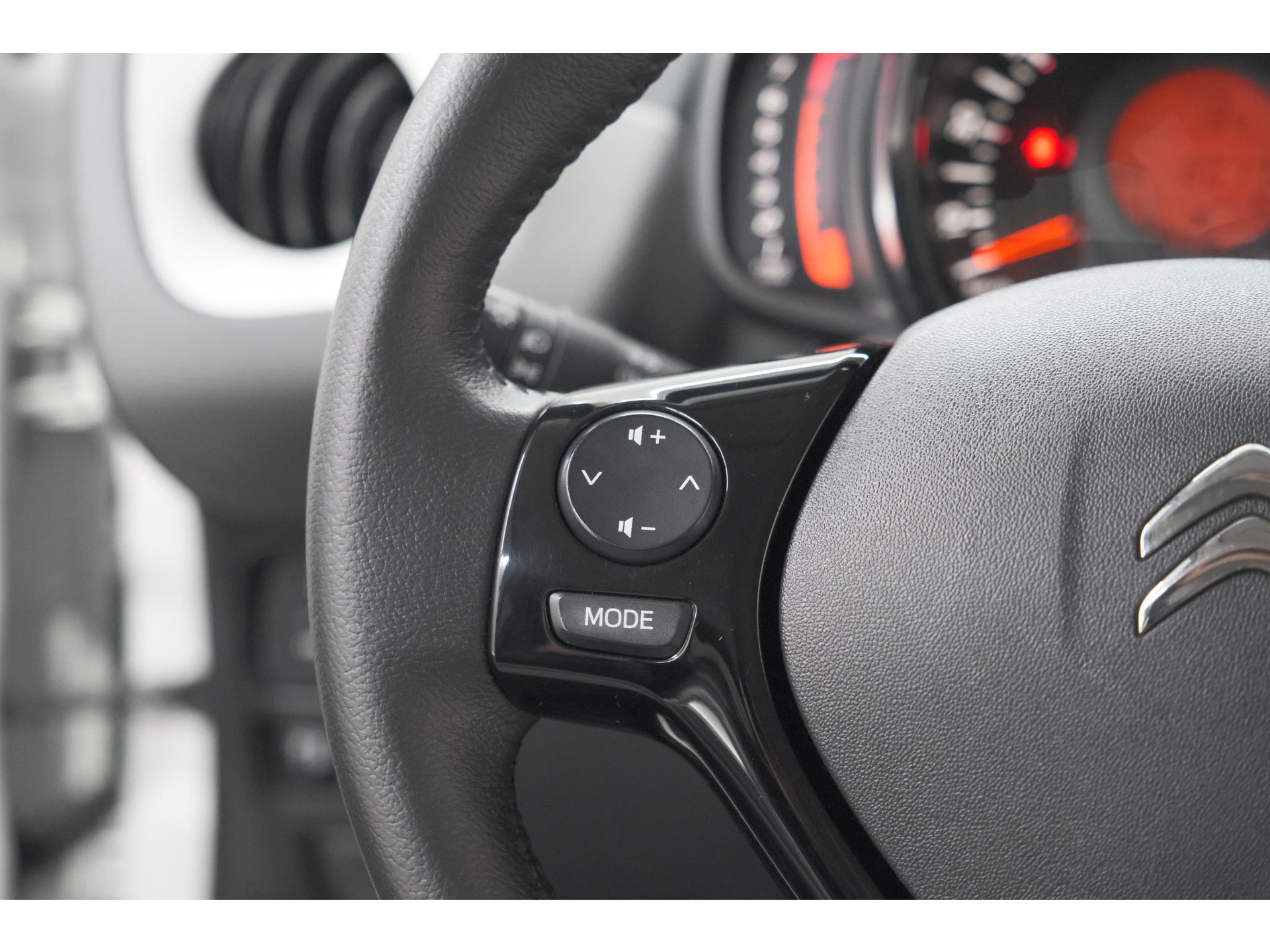 Citroen C1 1.0 VTi Feel | Bluetooth | Airco | Privacy Glas | 5 Deurs