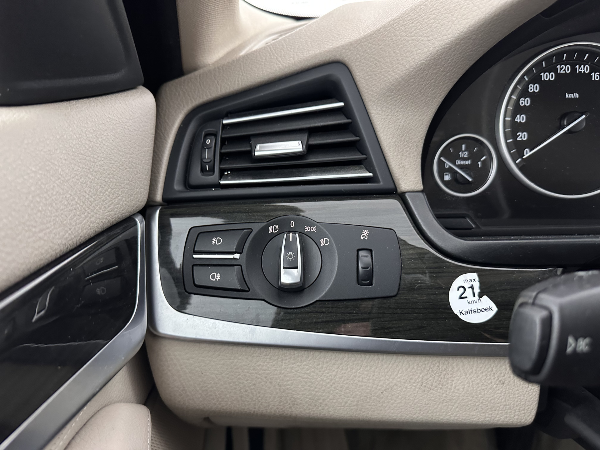 BMW 5-serie Touring 525xd High Executive AWD Aut*  LEATHER | BI-XENON | HEATED-SPORTSEATS | NAVI-FULLMAP | ECC | PDC | 17"ALU*