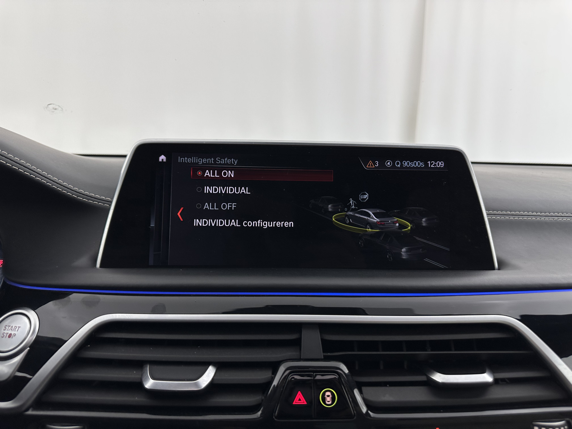 BMW 7-serie 740Le xDrive iPerformance High Executive (Plug-In) Aut. *PANO | LEATHER | MASSAGE | HARMAN/KARDON | MEMORY-PACK | BLIS | TOPVIEW |  HEAD-UP | ADAPTIVE-CRUISE | FULL-LED | ENTERTAINMENT | DAB+ | ..