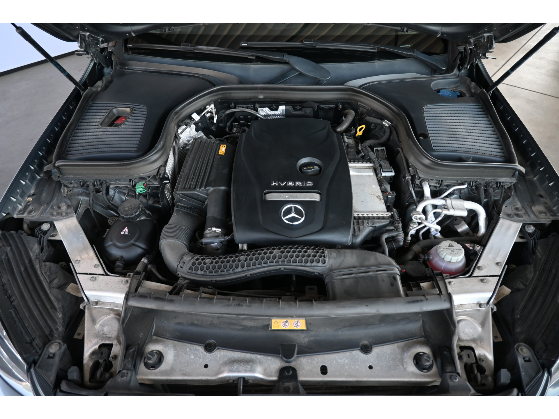 Mercedes-Benz GLC-klasse 350e 4MATIC Business Solution Automaat Navigatie Stoelverwarming Trekhaak Rijklaaprijs! Inruil Mogelijk!