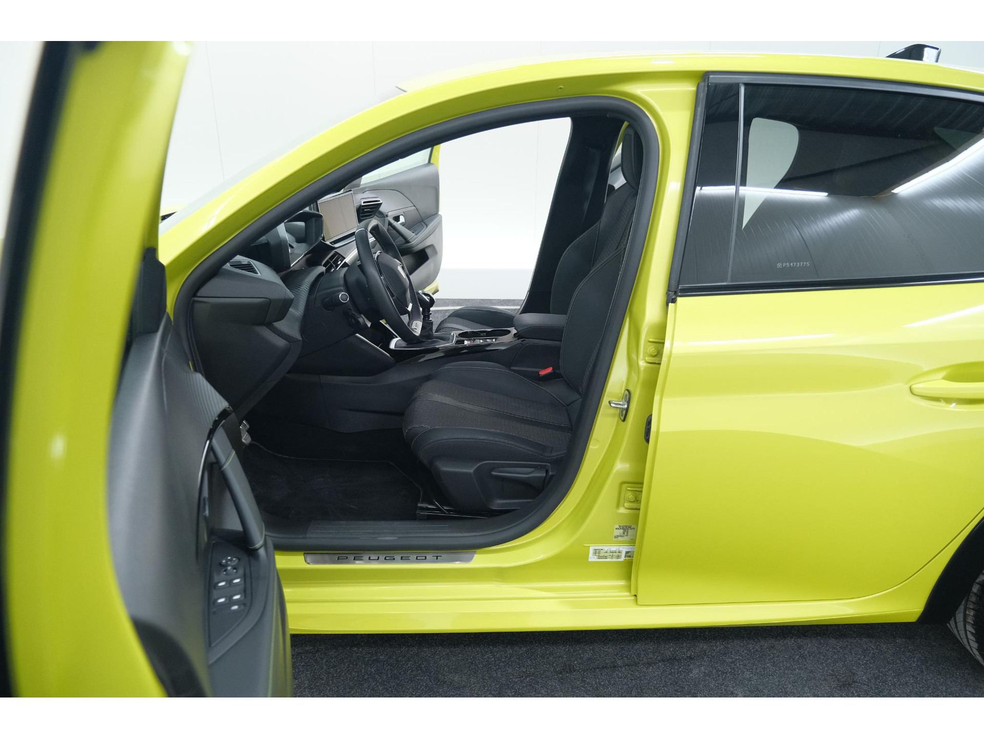 Peugeot 208 PureTech 100 GT | Camera | Apple Carplay | Parkeersensoren
