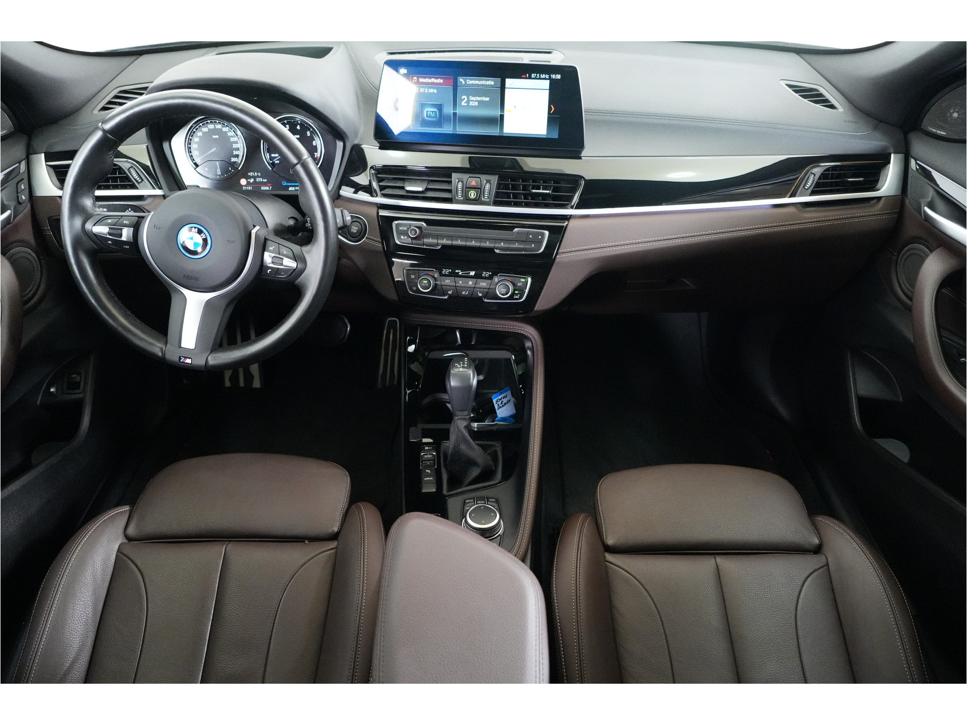 BMW X2 xDrive25e PHEV 220 pk | SOH 93% | M Sport | Pano | Leder | Head-up |