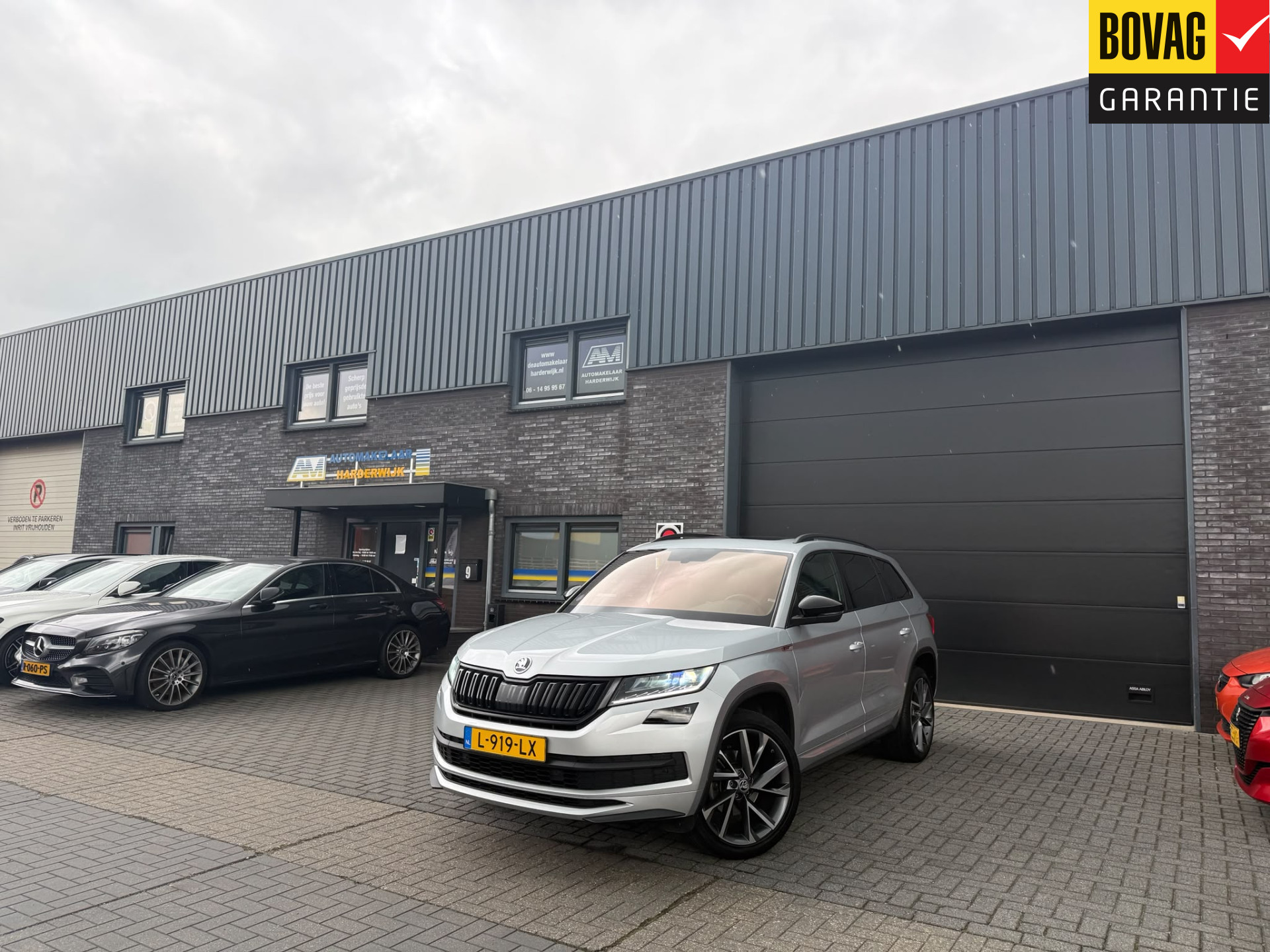 ŠKODA Kodiaq 1.5 TSI Sportline Business | 1E EIGENAAR | 3/6/12 MND GARANTIE | AUTOMAAT | PANO | LED | DAB | MEMORY | CARPLAY | DIGITAAL COCKPIT | TREKHAAK |