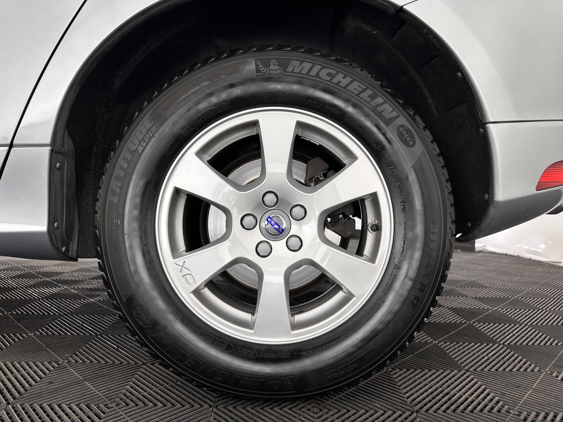 Volvo XC60 2.0 D4 FWD Polar+ Aut. *PANO | LEATHER | XENON | ADAPTIVE-CRUISE | MEMORY-PACK | BLINDSPOT | HEATED-COMFORTSEATS | NAVI-FULLMAP | CAMERA | PRIVACYGLASS | ECC | TOWBAR | PDC | LANE-ASSIST | 17''ALU*