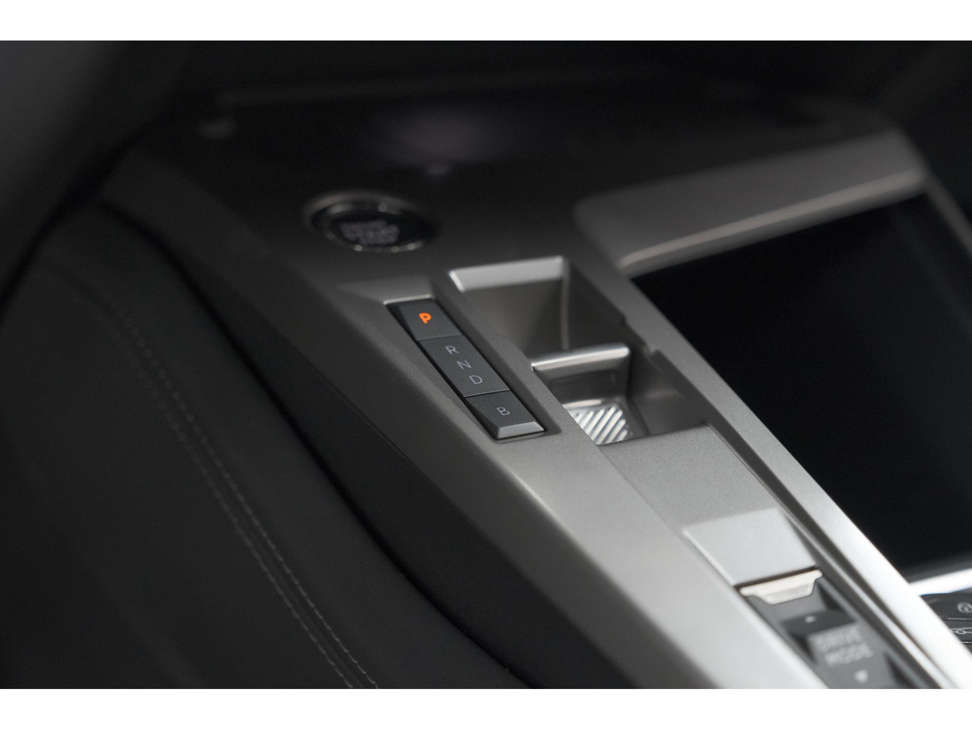 Peugeot 308 SW 1.6 Plug-in Hybrid 180 Allure | Perfecte Staat | 360 Camera | Adaptieve Cruise Control | Navigatie | Apple Carplay