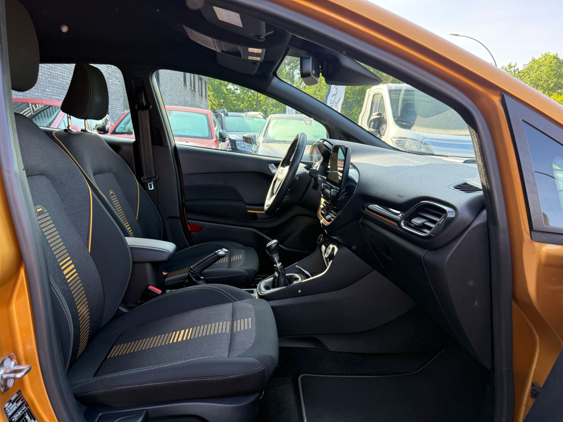 Ford Fiesta 1.0 EcoBoost Active First Edition | 2E EIGENAAR | 3/6/12MND GARANTIE | AIRCO | CRUISE | DAB | CARPLAY | TREKHAAK | NAVI |