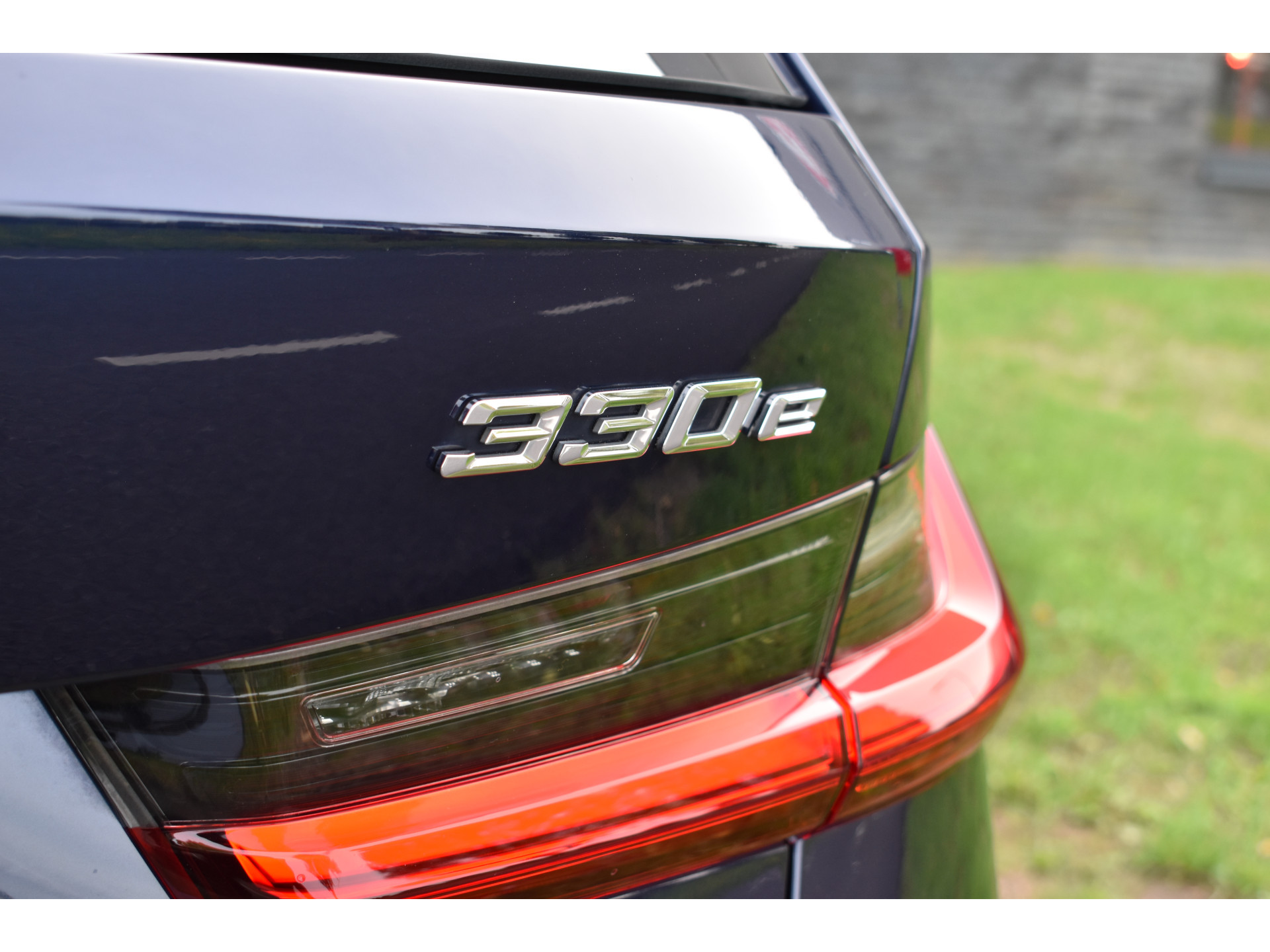 BMW 3-serie Touring 330e Business Edition Plus Plugin-hybride Pano Leder
