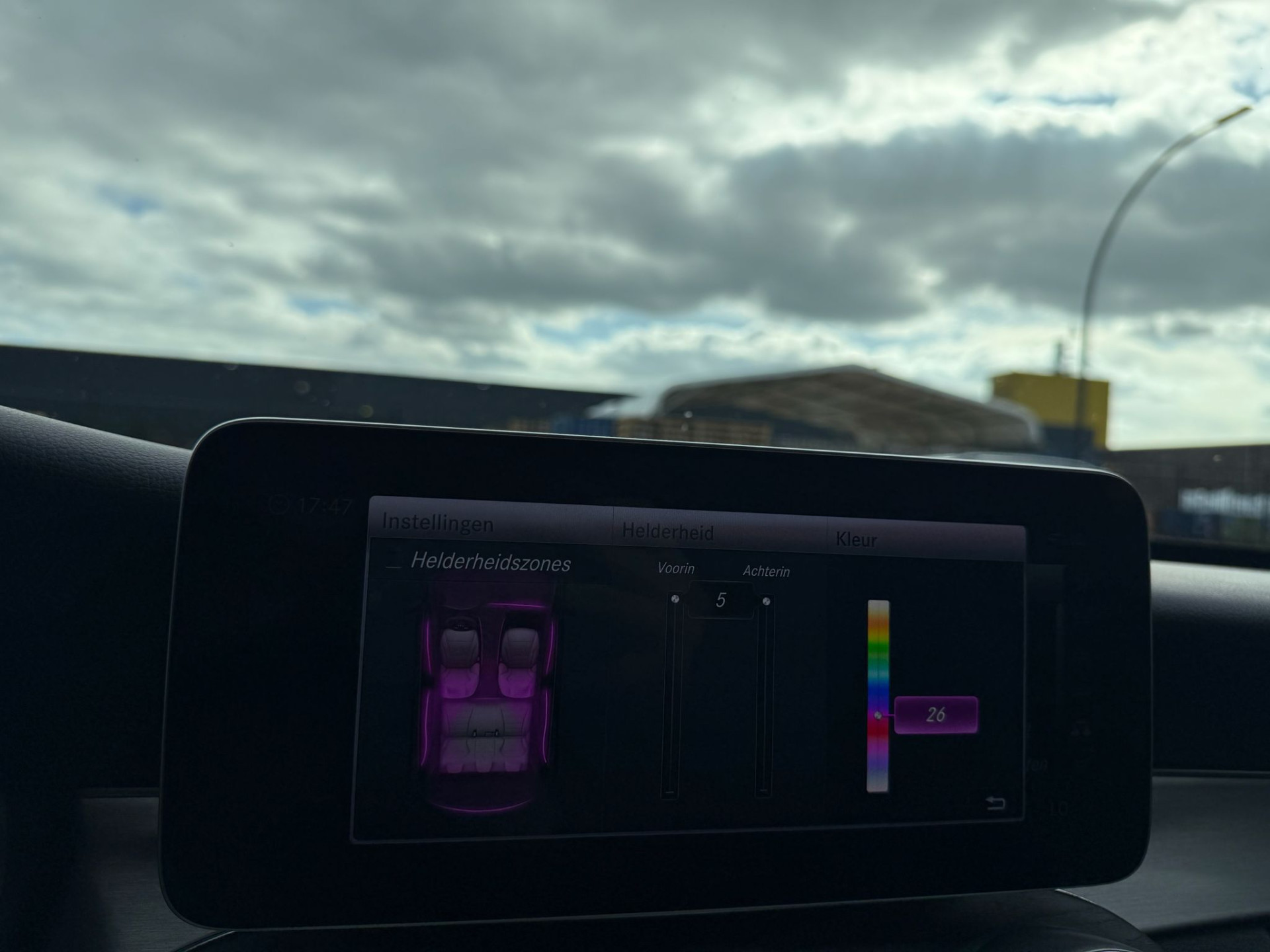Mercedes-Benz C-klasse 300 e Advantage Pack | 3/6/12MND GARANTIE | AUTOMAAT | CRUISE | LED | LEDER | 360 CAMERA | SFEER | CARPLAY | NAVI |