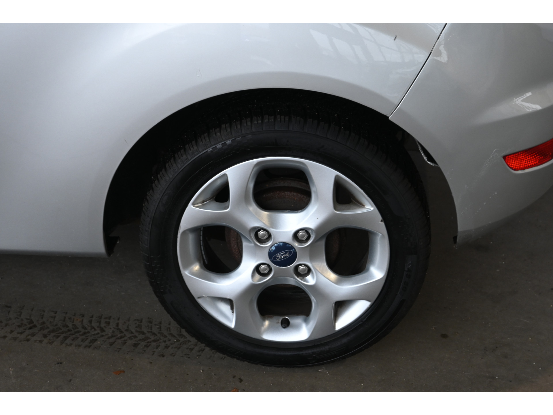Ford Fiesta 1.25 Trend Airco Lichtmetaal Stuurbekrachtiging Lichtmetaal Inruil Mogelijk!