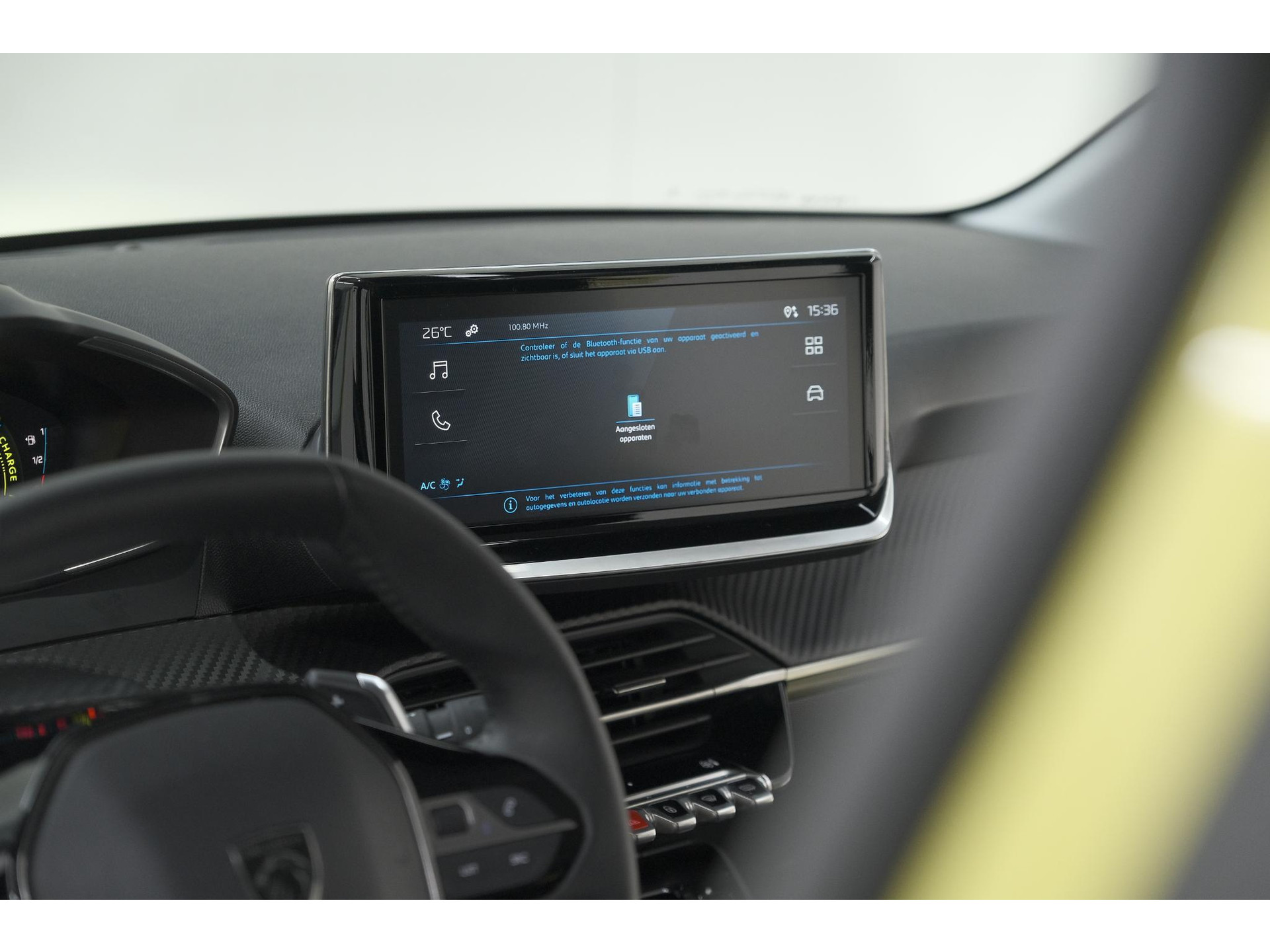 Peugeot 208 1.2 Hybrid 110 e-DCS6 Style | Parkeersensoren | Apple Carplay | Cruise Control | Airco