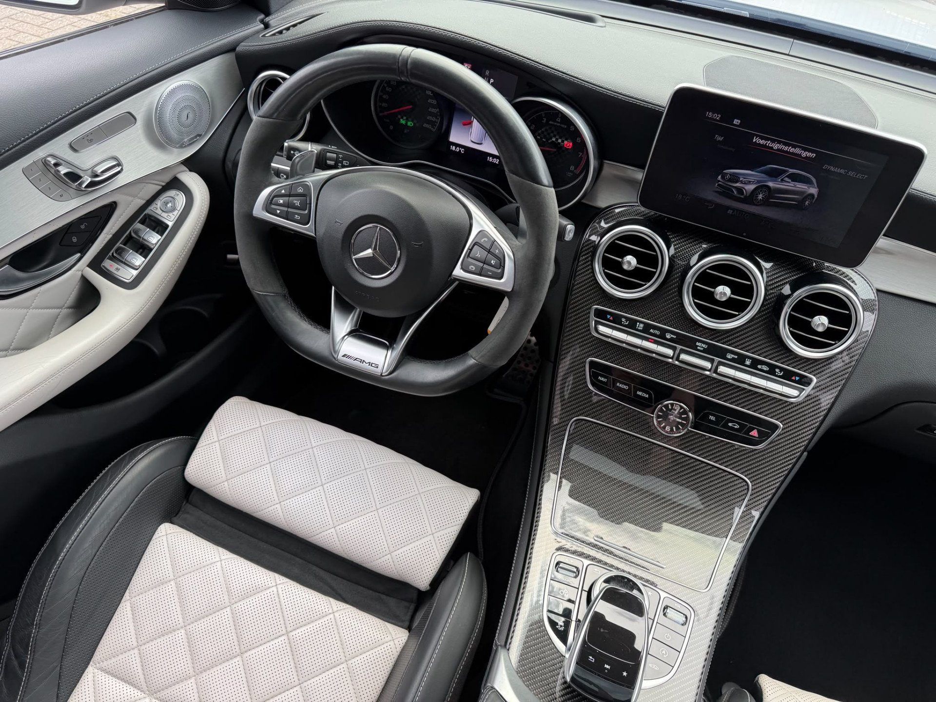 Mercedes-Benz GLC-klasse AMG 43 4MATIC | 3/6/12MND GARANTIE | KUIPSTOELEN | BURMESTER | MEMORY | PANO | ACC | STANDKACHEL | 360 CAMERA | BOMVOL | TREKHAAK |