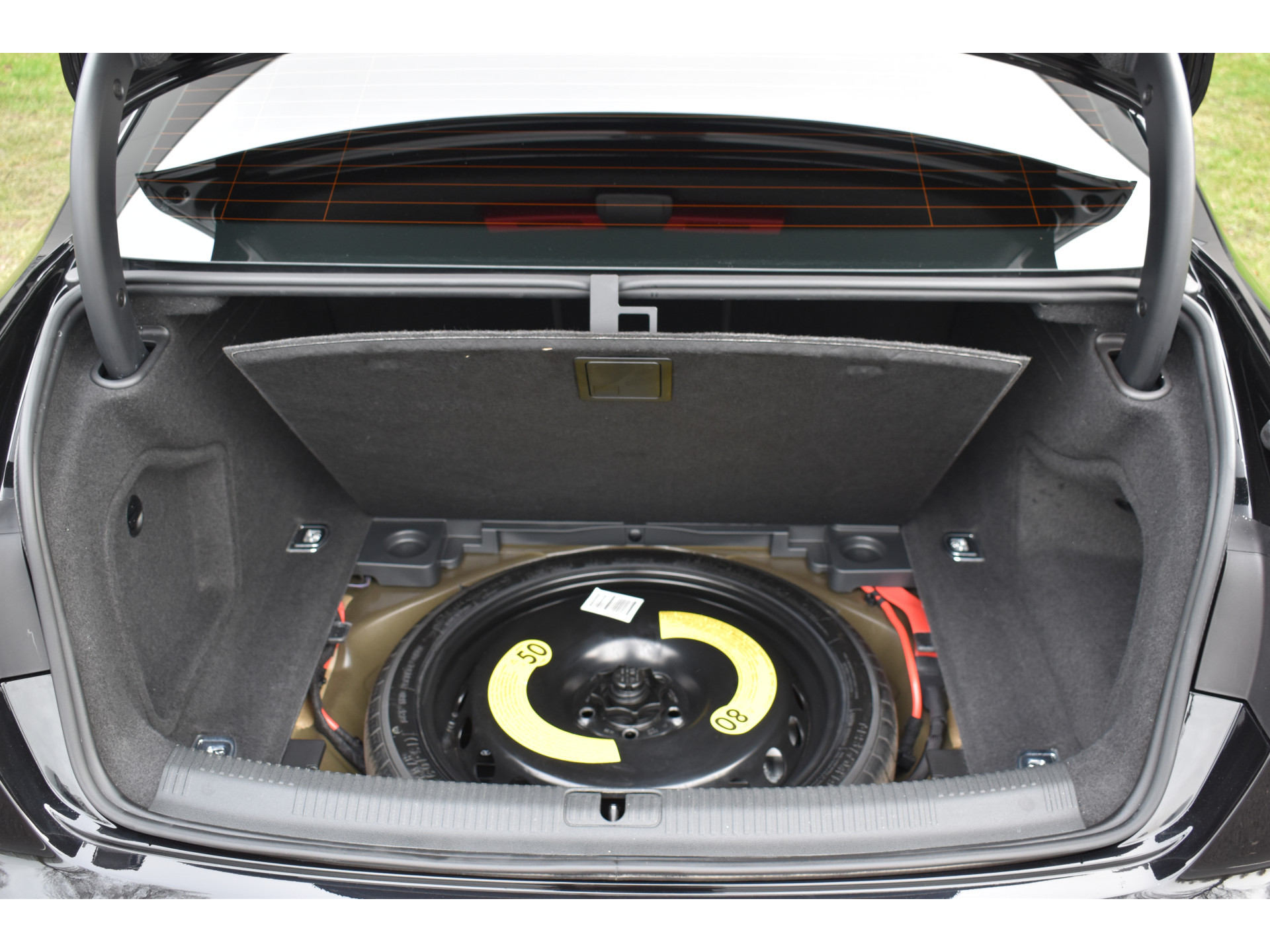 Audi A4 Limousine 35 TFSI S-line 2.0 Mild Hybrid S-line black-line Automaat Leder interieur