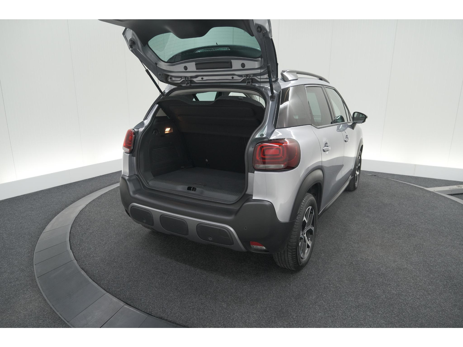 Citroen C3 Aircross PureTech 130 EAT6 Plus | Stoelverwarming | Apple Carplay | Parkeersensoren