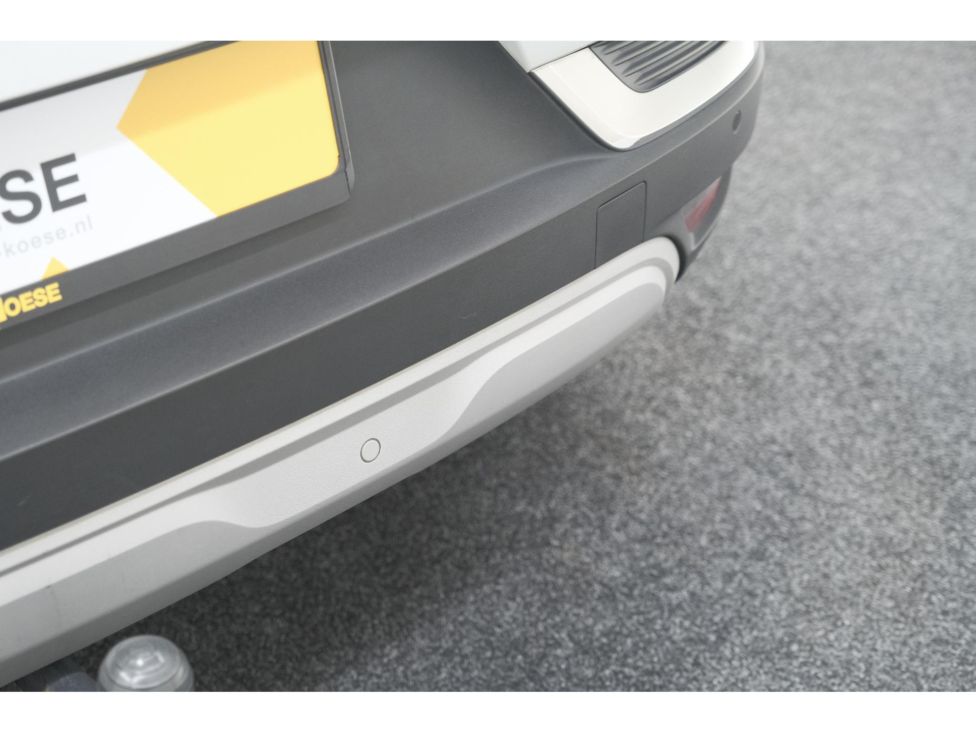 Renault Captur 1.6 E-Tech Plug-in Hybrid 160 Intens | Trekhaak | Camera | Adaptieve Cruise Control | Dodehoekdetectie