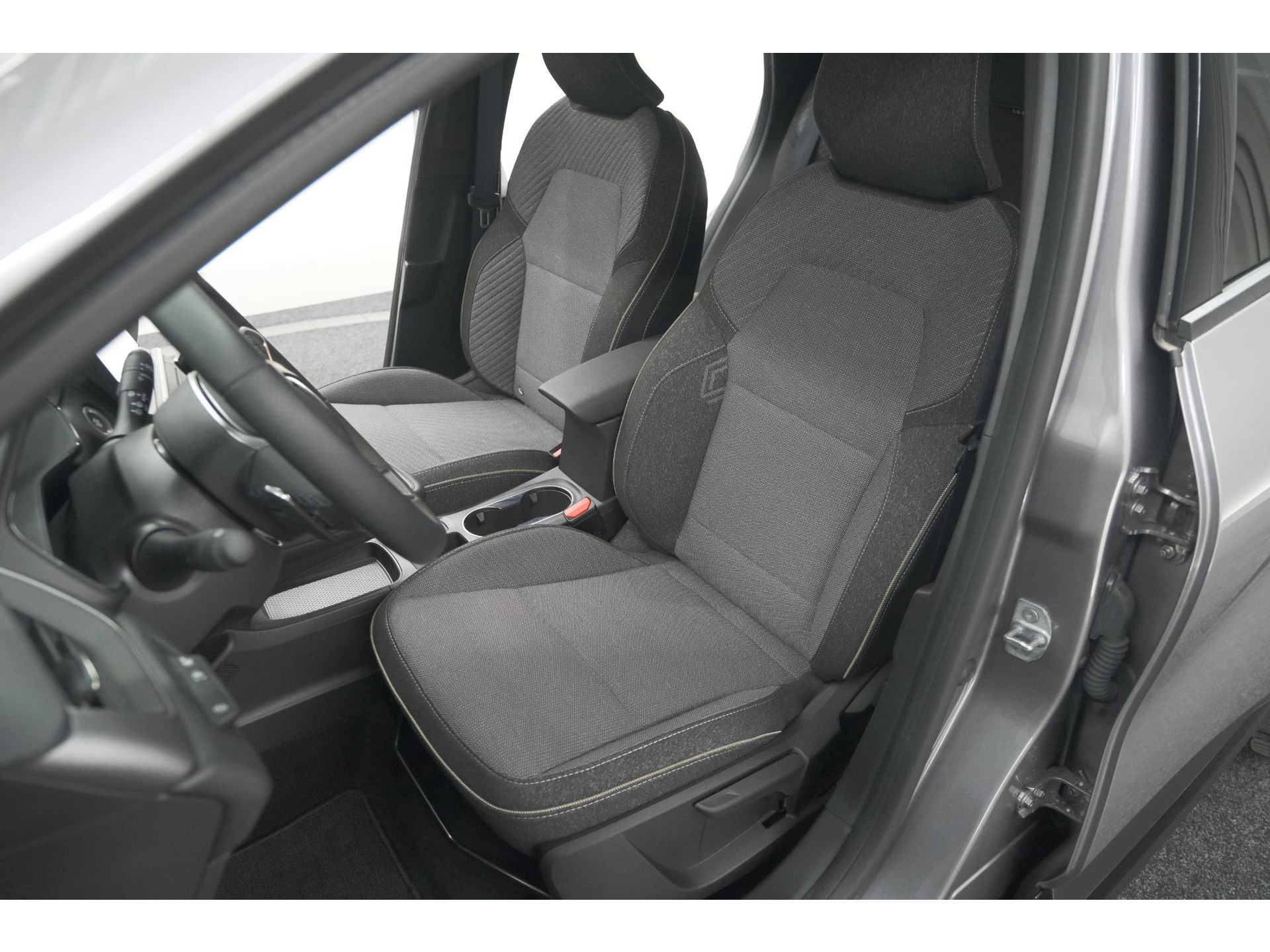 Renault Captur Mild Hybrid 160 EDC Techno | Pack Winter | Camera | Adaptieve Cruise Control | Apple Carplay