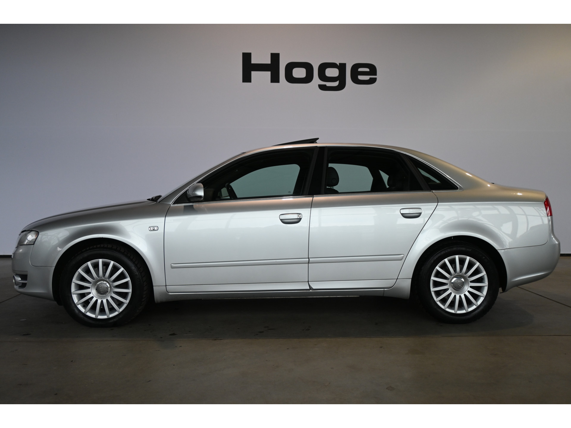 Audi A4 Limousine 2.7 TDI Advance Airco Leder Cruise Xenon Elektrisch pakket Schuif / kanteldak Inruil mogelijk!