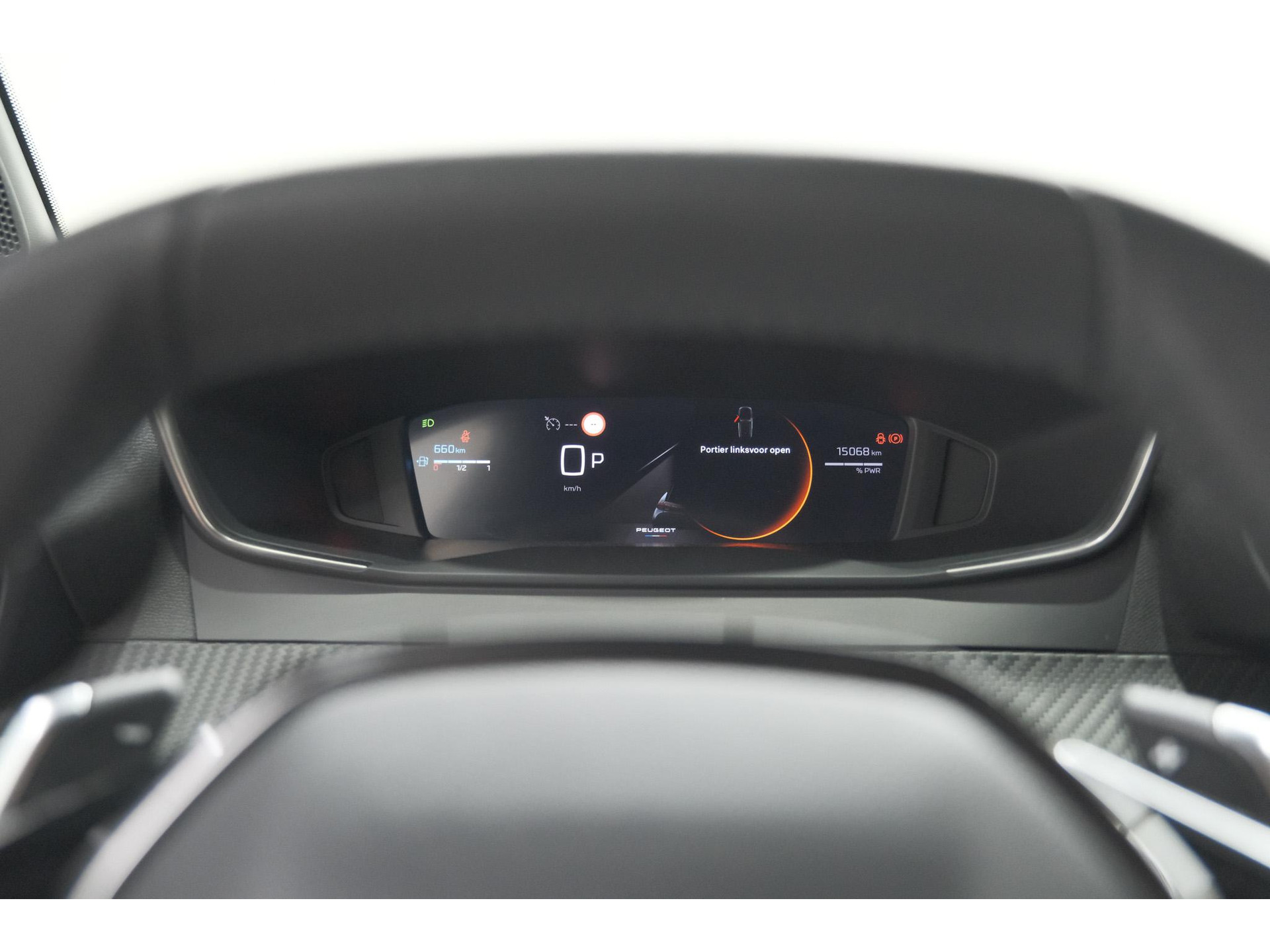 Peugeot 2008 1.2 Hybrid 145 Allure | Apple Carplay | Climate Control | Parkeersensoren Voor + Achter