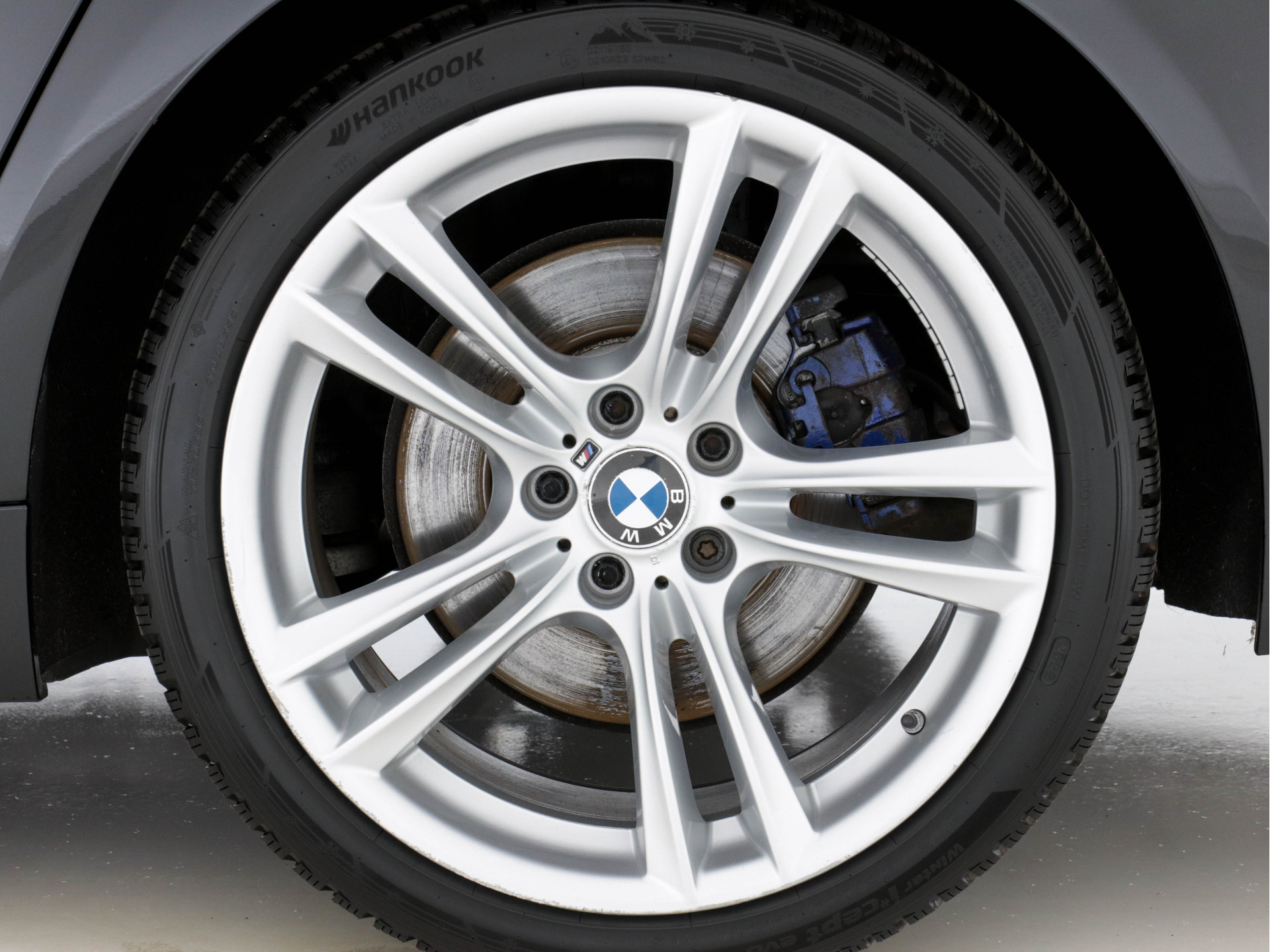 BMW 7-serie 740d xDrive M-Sport Aut. *PANO | LEATHER | FULL-LED | SURROUND-VIEW | NAVI-FULLMAP | SOFT-CLOSE | HEAD-UP | HARMAN/KARDON-AUDIO | KEYLESS | CRUISE | HEATED-SPORTSEATS | LANE-ASSIST | MEMORY-PACK | TOWBAR