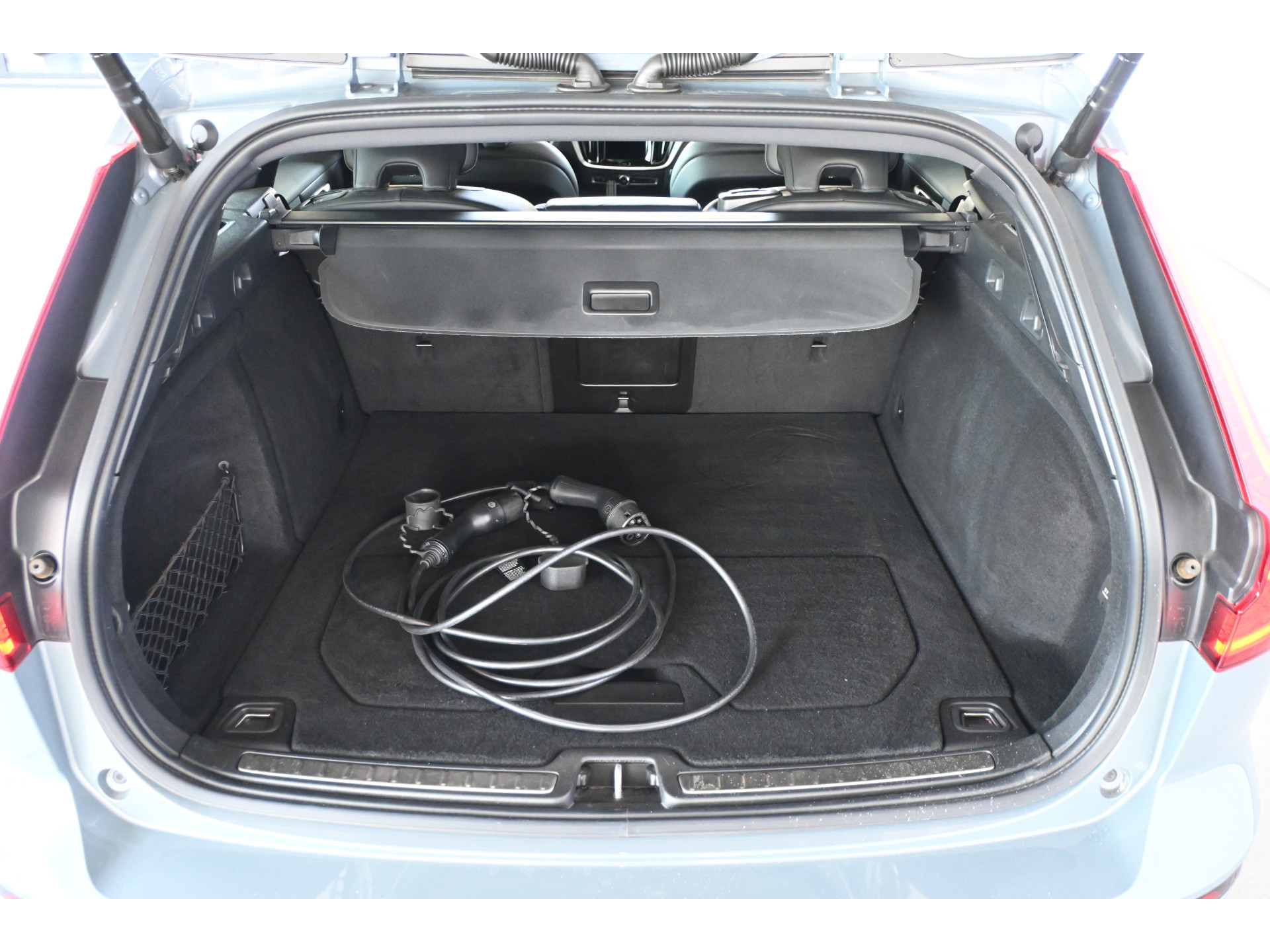 Volvo V60 2.0 T8 Plug-in hybrid AWD Plus Bright Panoramdak Stoelverwarming Carplay Led Adaptieve Cruise  Clima Lane Assist Camera 100% Onderhouden! Inruil Mogelijk!