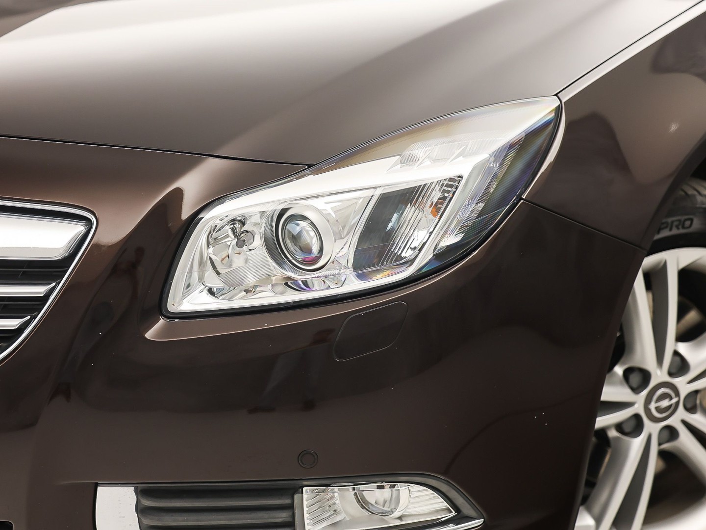 Opel Insignia 1.6 T Innovation Sport 179Pk (NAVIGATIE, CLIMATE, STOELVERWARMING, GETINT GLAS, SPORTSTOELEN, TREKHAAK, CRUISE, NIEUWSTAAT)