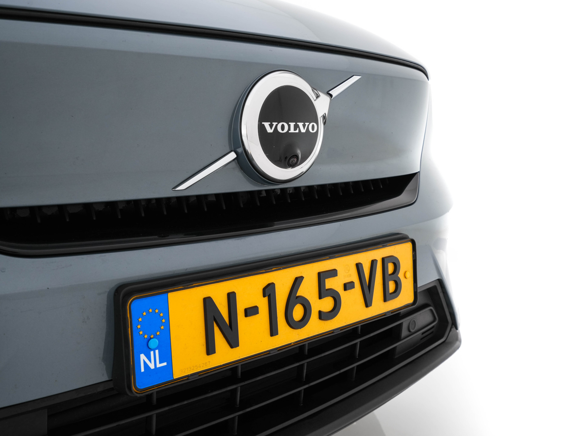 Volvo C40 Recharge Twin Intro Edition 78 kWh AWD [ 3-Fase ] {SOH-87%} (INCL-BTW) Aut. *HEATPUMP | PANO | LEATHER-ALCANTARA | DIGI-COCKPIT | FULL-LED | HARMAN/KARDON | TOPVIEW | NAVI-FULLMAP | ECC | PDC | KEYLESS | HEATED-SPORTSEATS | TOWBAR | PRIVACY-GLAS
