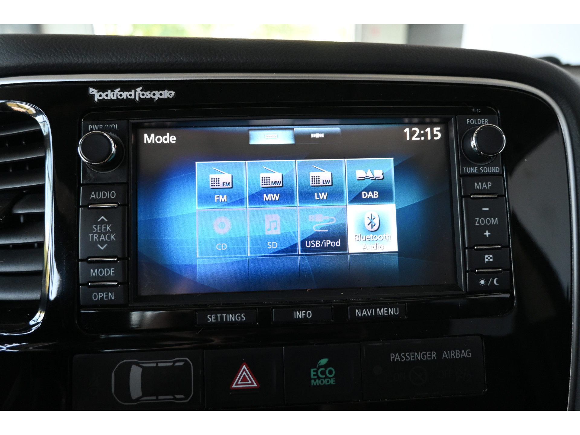 Mitsubishi Outlander 2.0 PHEV Automaat Limited Edition X-Line Navigatie Leder Trekhaak Schuifdak Rijklaarprijs! Inruil Mogelijk!