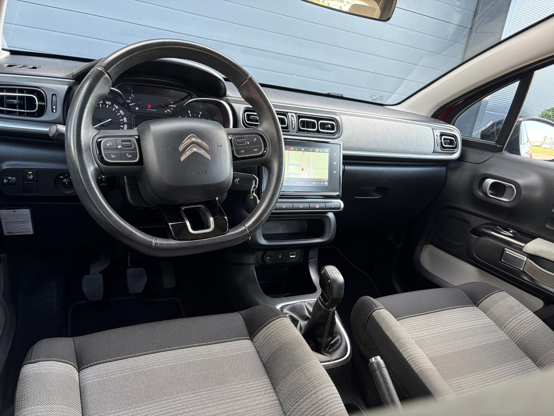 Citroen C3 1.2 PureTech Feel ✓2e Eigenaar✓Navi✓Carplay✓Clima✓Cruise✓Lm velgen✓Rijstrooksensor✓Pdc✓N.A.P✓Apk tot 05-2027