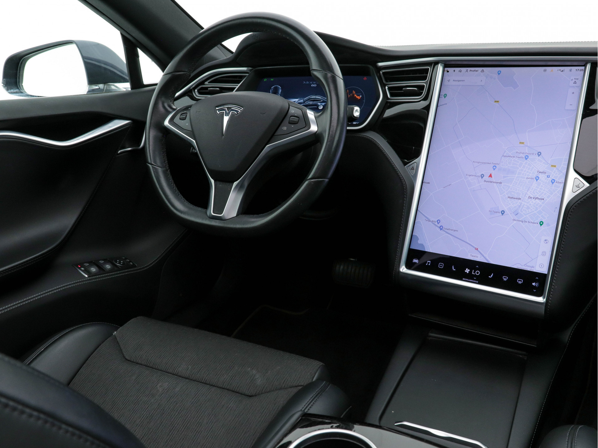 Tesla Model S 235 Kw Base [ 3-Fase ] (INCL-BTW) *PANO | AUTO-PILOT | KEYLESS | FULL-LED | 1/2-LEATHER | NAVI-FULLMAP | SURROUND-VIEW | APP-CONNECT | LANE-ASSIST | DIGI-COCKPIT | DAB | SPORT-SEATS | 19"ALU