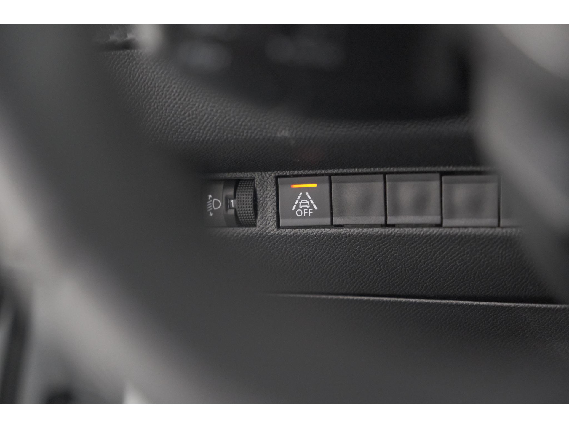 Peugeot 208 PureTech 100 PK Allure | Apple Carplay | Parkeersensoren | Lichtmetalen velgen