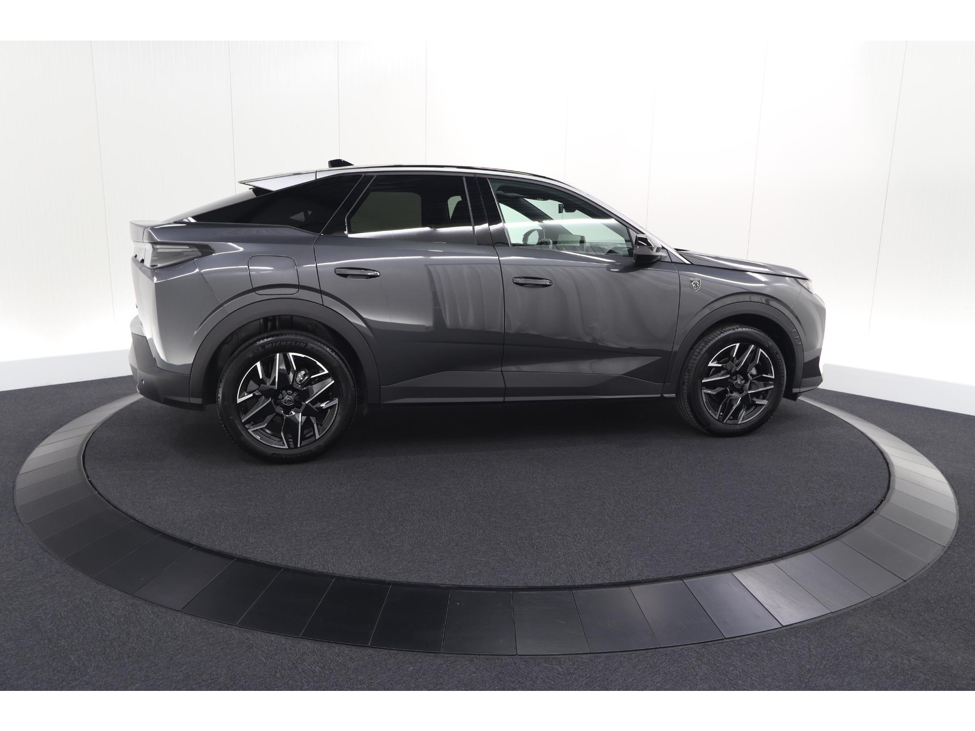 Peugeot 3008 1.2 Hybrid 145 GT | Elektrische Kofferklep | Camera | Adaptieve Cruise Control | Apple CarPlay