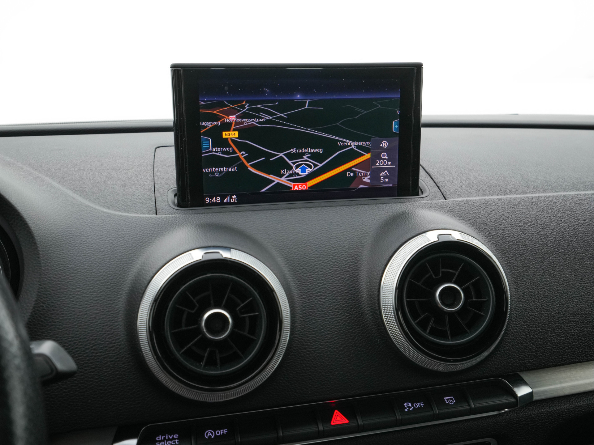 Audi A3 Sportback 1.5 TFSI CoD S-Line-Sportpack Edition Aut. *FULL-LED | LEATHER-FABRIC | NAVI-FULLMAP | SPORT-SEATS | AUDI-SOUND | ECC | PDC | PRIVACY-GLASS | CRUISE | 18''ALU*