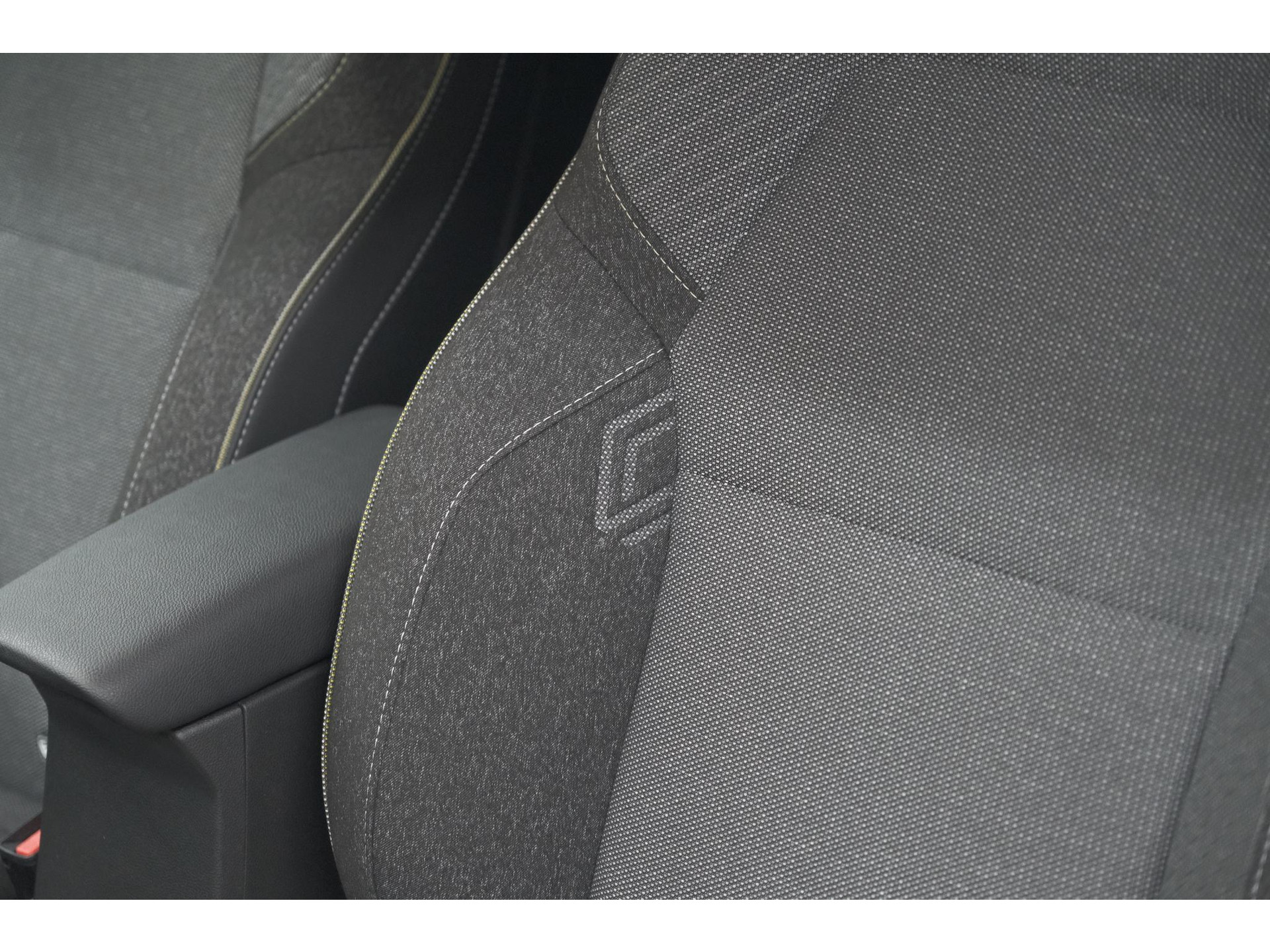 Renault Captur 1.8 E-Tech full hybrid 160 techno | Camera | Adaptieve Cruise Control | Navigatie