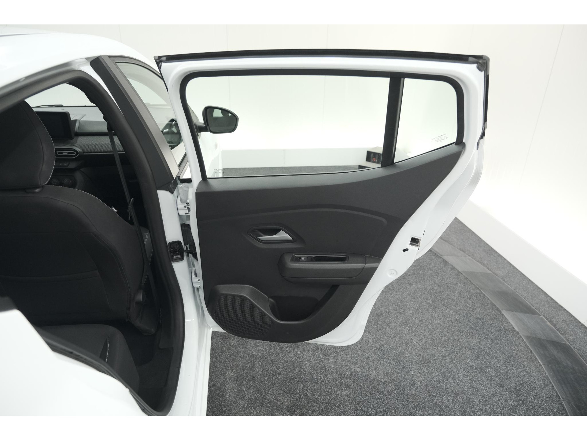 Dacia Sandero TCe 90 CVT Expression | AUTOMAAT | Parkeersensoren | Apple Carplay | Cruise Control