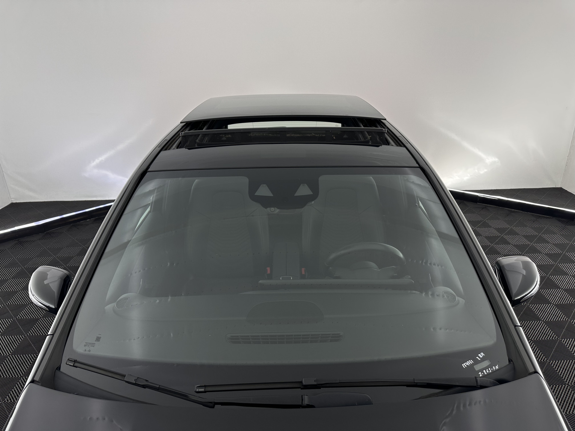 Mercedes-Benz B-klasse 180d Launch Edition Premium Plus (INCL-BTW) Aut. *PANO | LEATHER-MICROFIBRE | KEYLESS |  FULL-LED | WIDESCREEN-DIGI-COCKPIT | CAMERA | COMFORTSEATS | NAVI-FULLMAP | ECC | CARPLAY | PDC | CRUISE | 17''ALU*