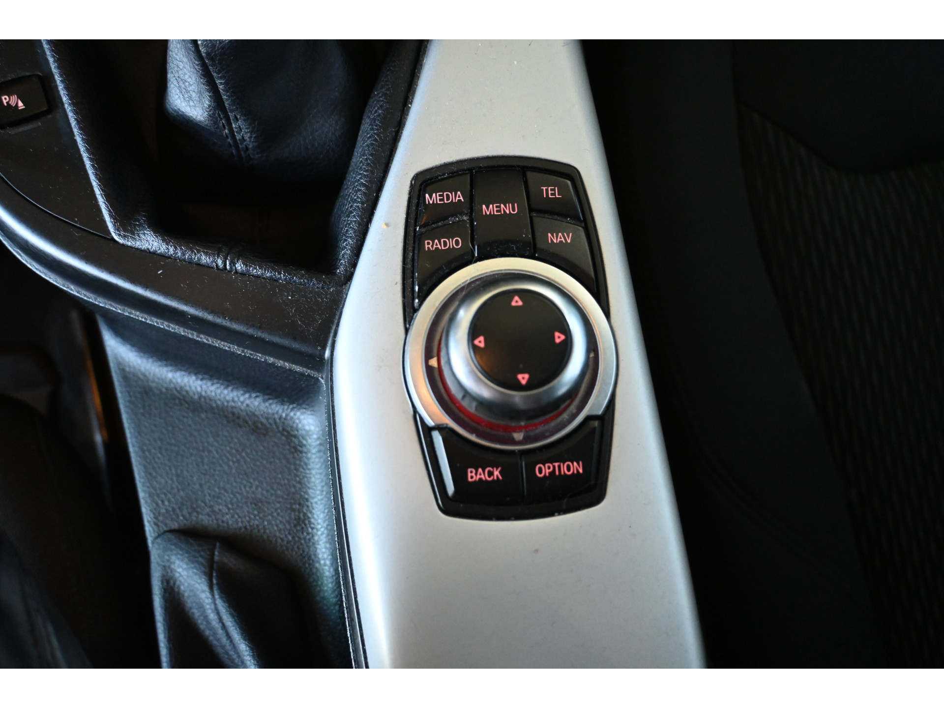 BMW 1-serie 116i Business+ Clima Cruise control Navigatie Xenon Stoelverwarming Inruil Mogelijk!