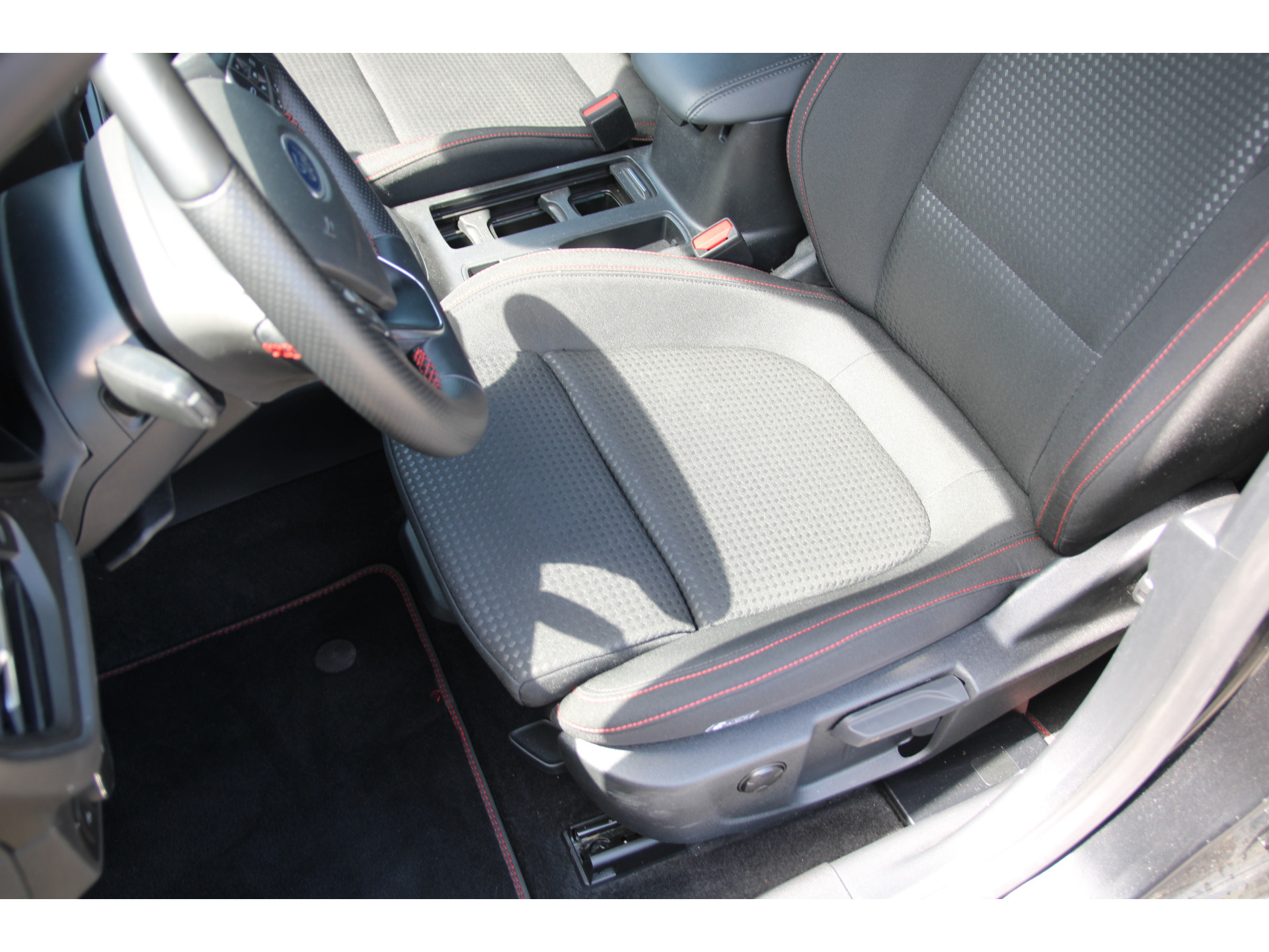 Ford Focus 1.0 EcoBoost Hybrid 155 PK ST Line X Automaat WINTER-PACK| B&O AUDIO | MATRIX LED |