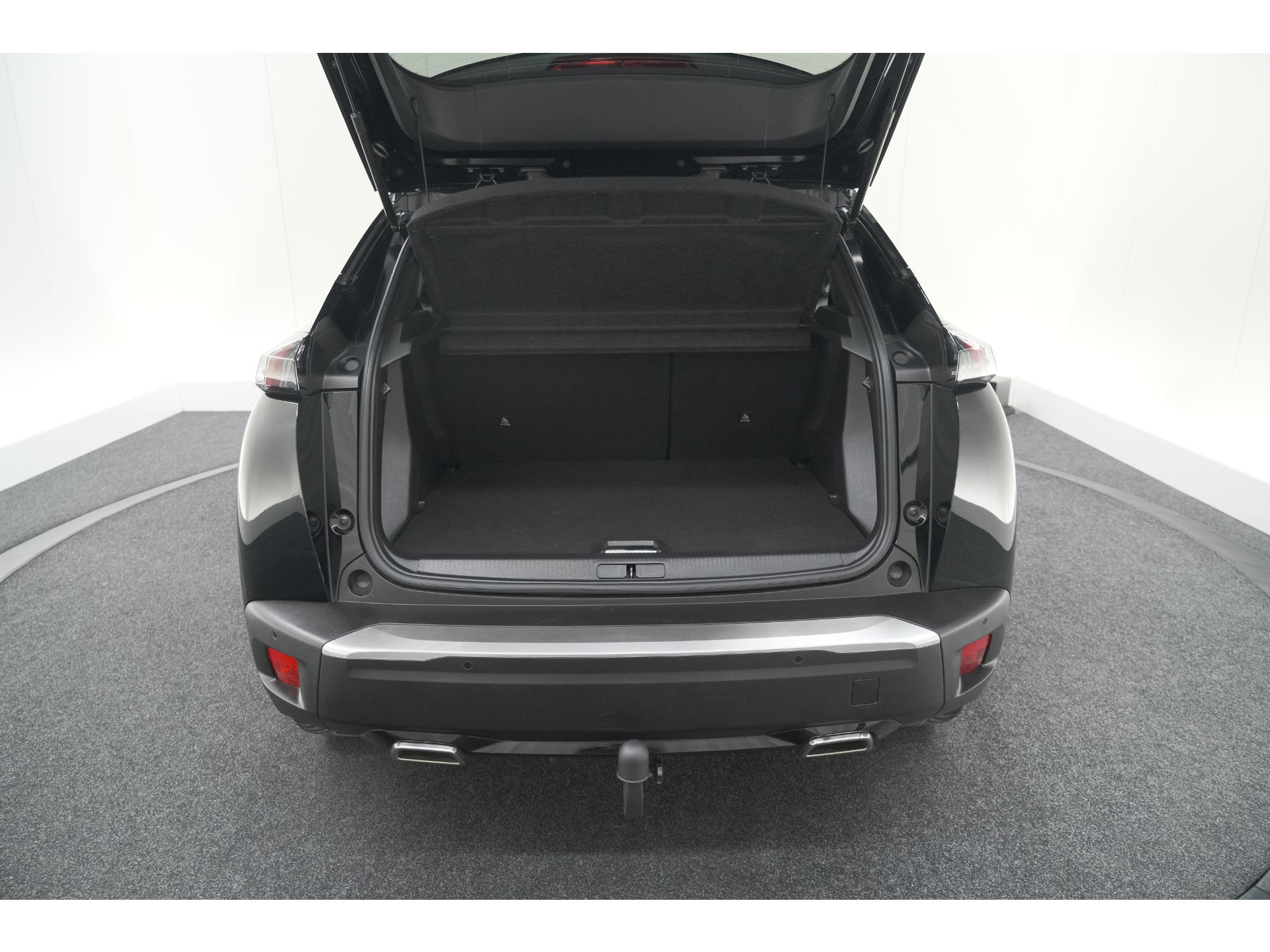 Peugeot 2008 PureTech 130 EAT8 Allure | Trekhaak | Camera | Navigatie | Apple Carplay