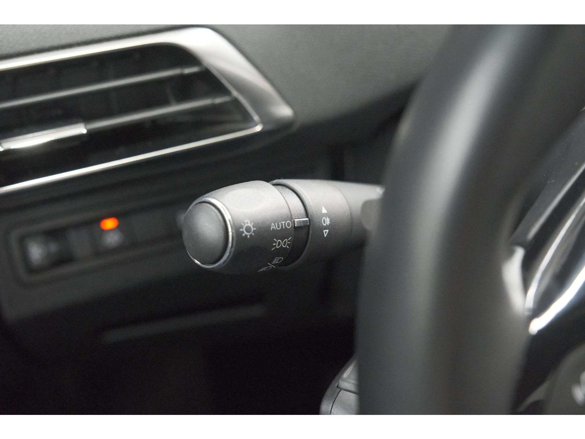 Peugeot 3008 1.6 PLUG-IN HYbrid 225 Allure | Camera | Dodehoekdetectie | Navigatie