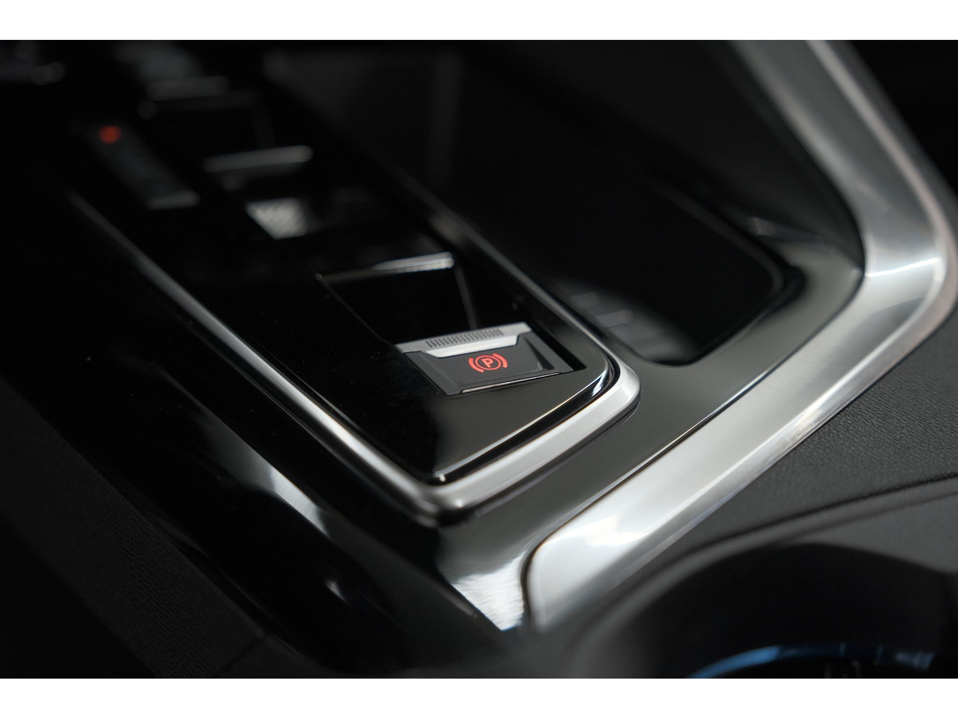 Peugeot 3008 PureTech 130 EAT8 GT | Camera | Dodehoekdetectie | Adaptieve Cruise Control