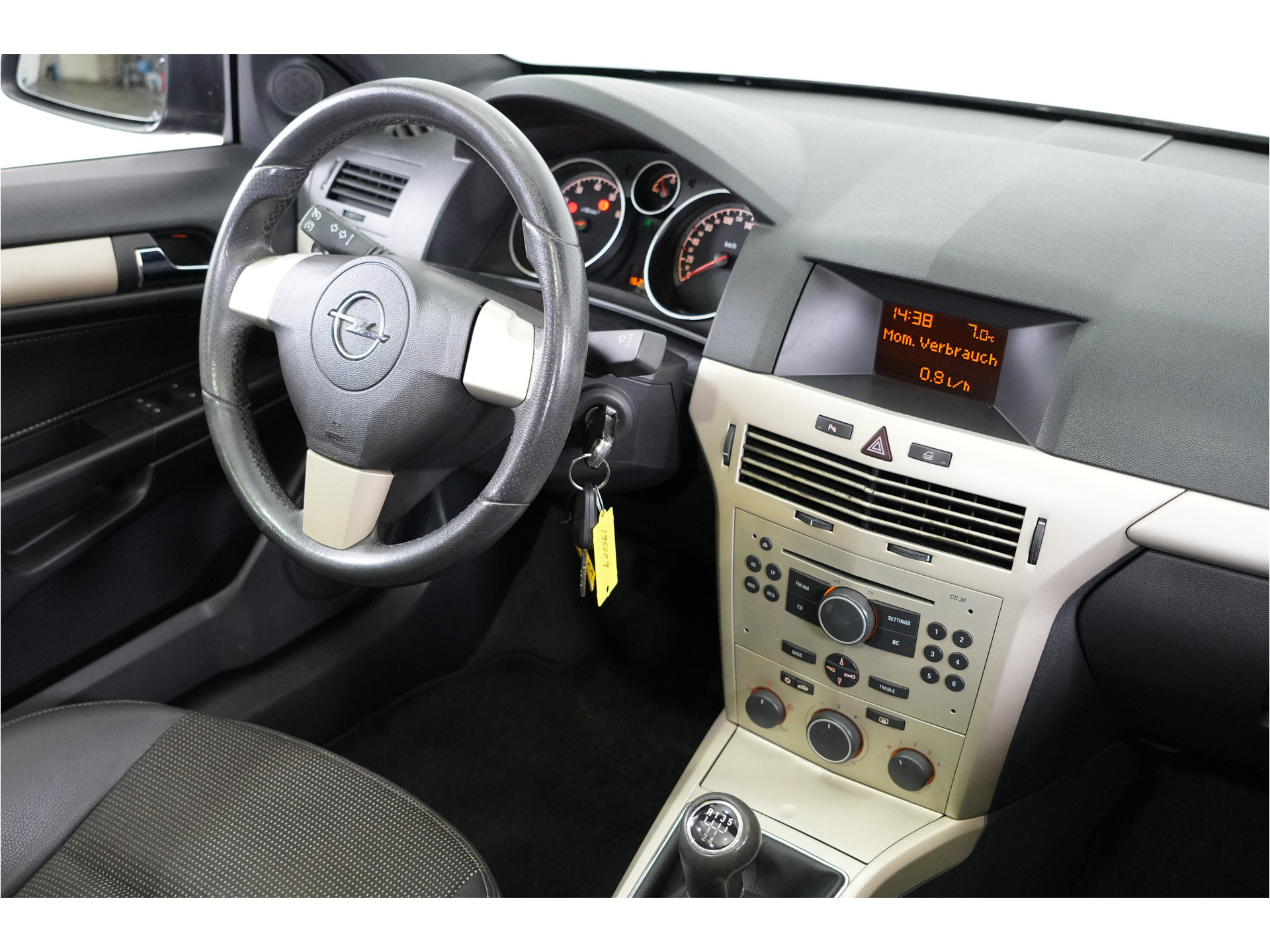 Opel Astra TwinTop 1.8 Enjoy | Climate | Cruise | PDC |