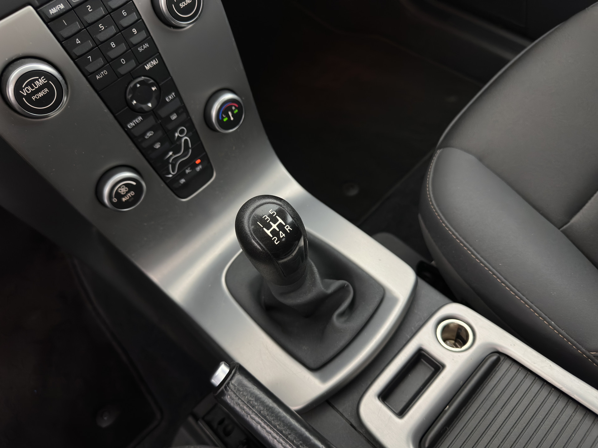 Volvo S40 1.6D Edition I *COMFORT-SEATS | ECC | CRUISE | 17''ALU*