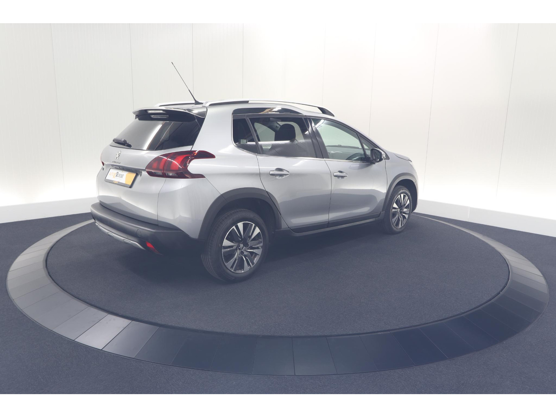 Peugeot 2008 PureTech 110 Allure | Panoramadak | Apple Carplay | Navigatie | Parkeersensoren