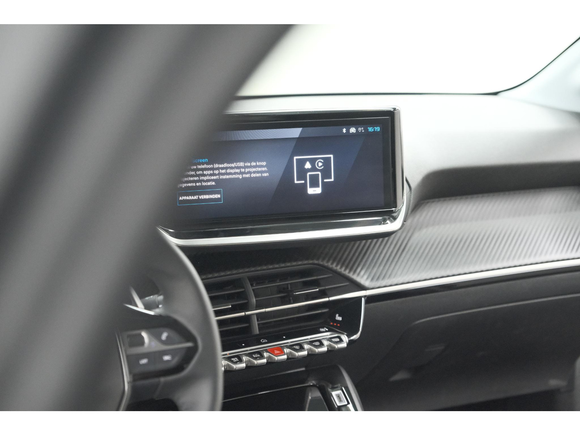 Peugeot 208 Hybrid 110 e-DCS6 Allure | Stoelverwarming | Apple Carplay | Parkeersensoren