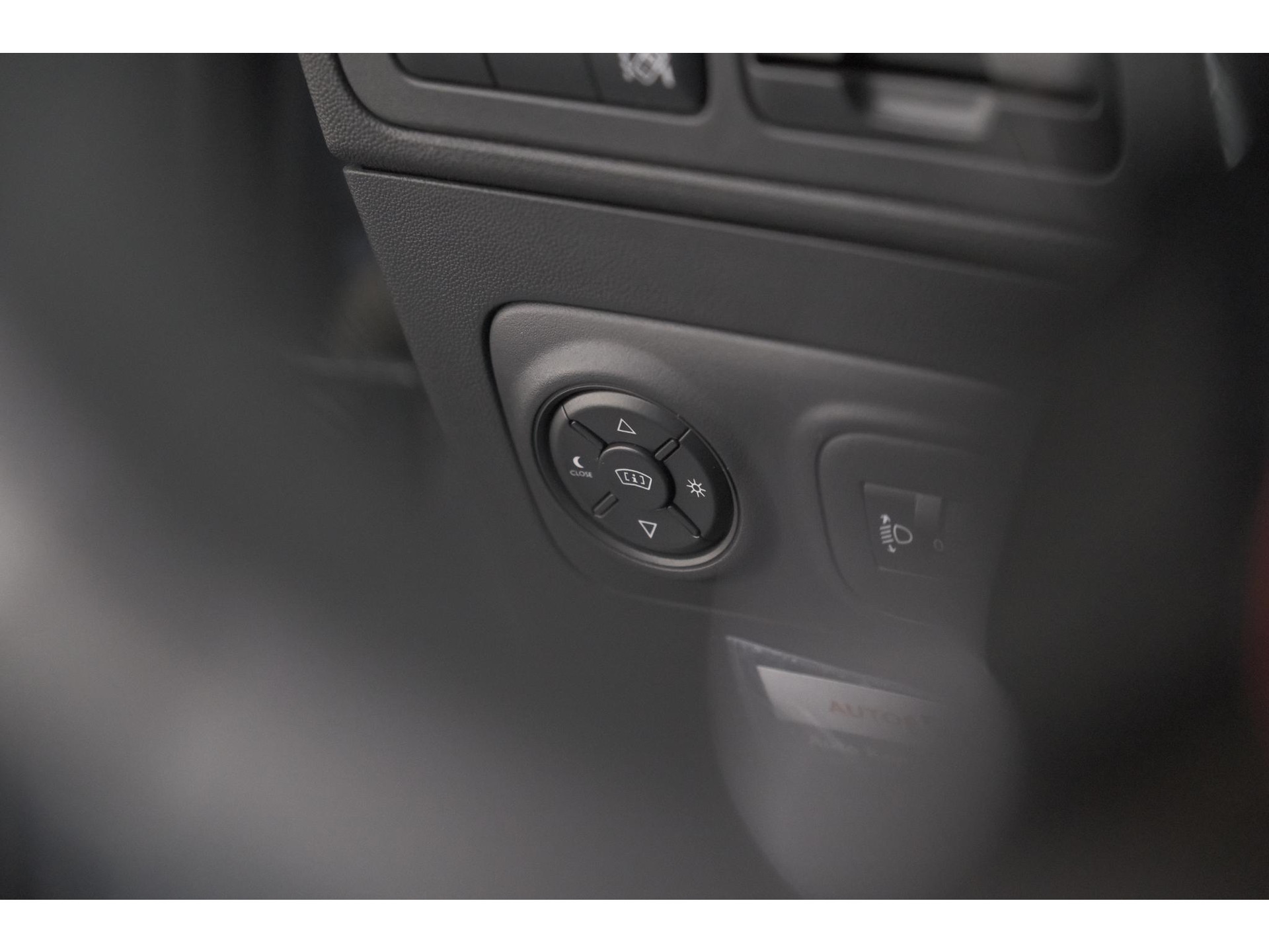 Citroen C3 Aircross PureTech 110 S&S Business | Schuif-/Kanteldak | Camera | HIFI Audiosysteem | Dodehoekdetectie